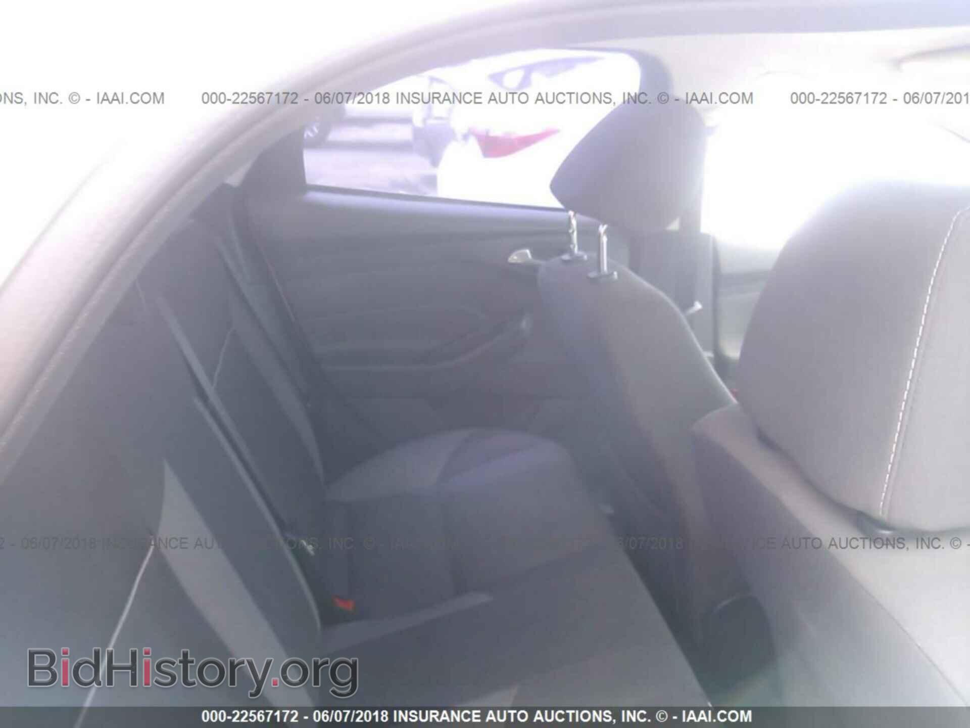 2014 Ford Focus - VIN: 1FADP3F26EL241449 - Photo 8