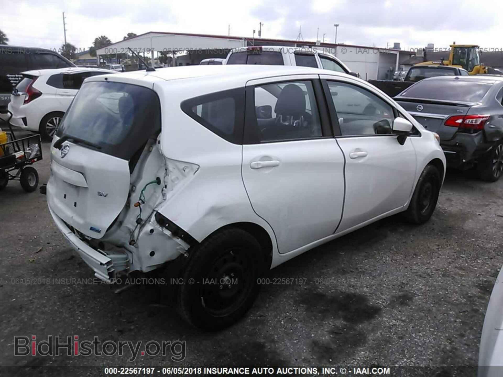 2015 Nissan Versa note - VIN: 3N1CE2CP0FL389076 - Фото 4