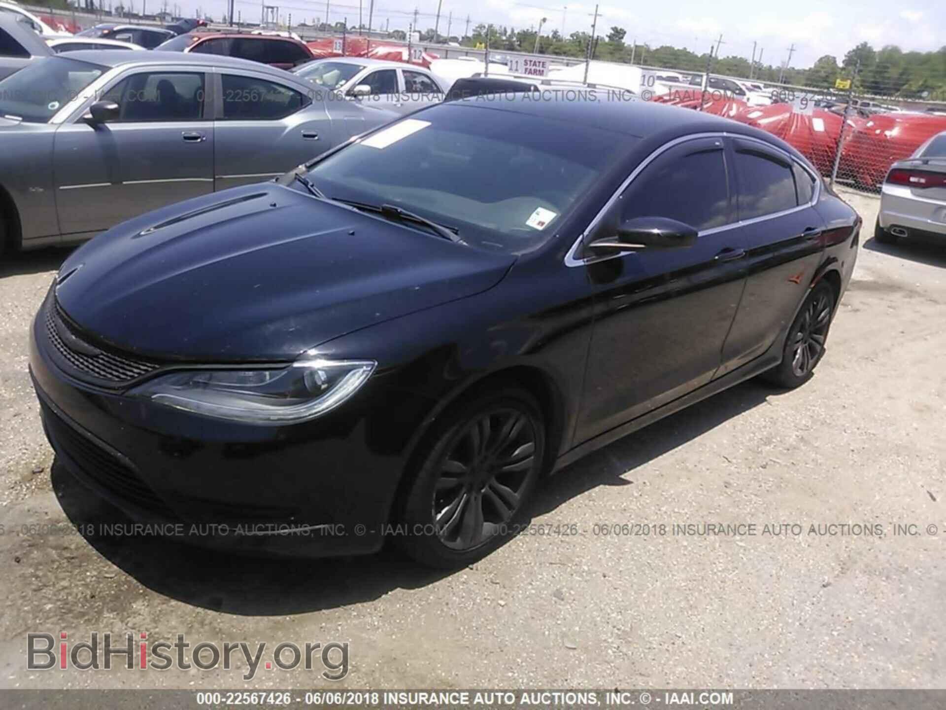 2015 Chrysler 200 - VIN: 1C3CCCAB6FN651588 - Photo 2