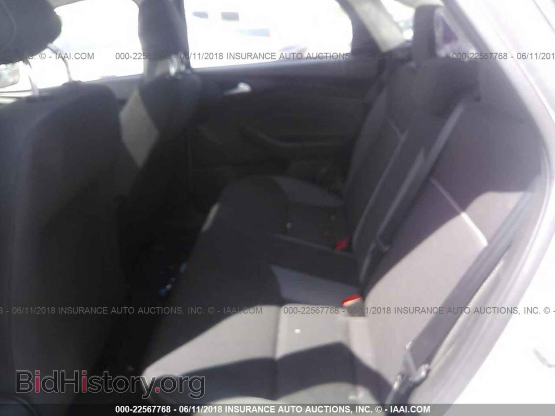 2012 Ford Focus - VIN: 1FAHP3F24CL175448 - Photo 7