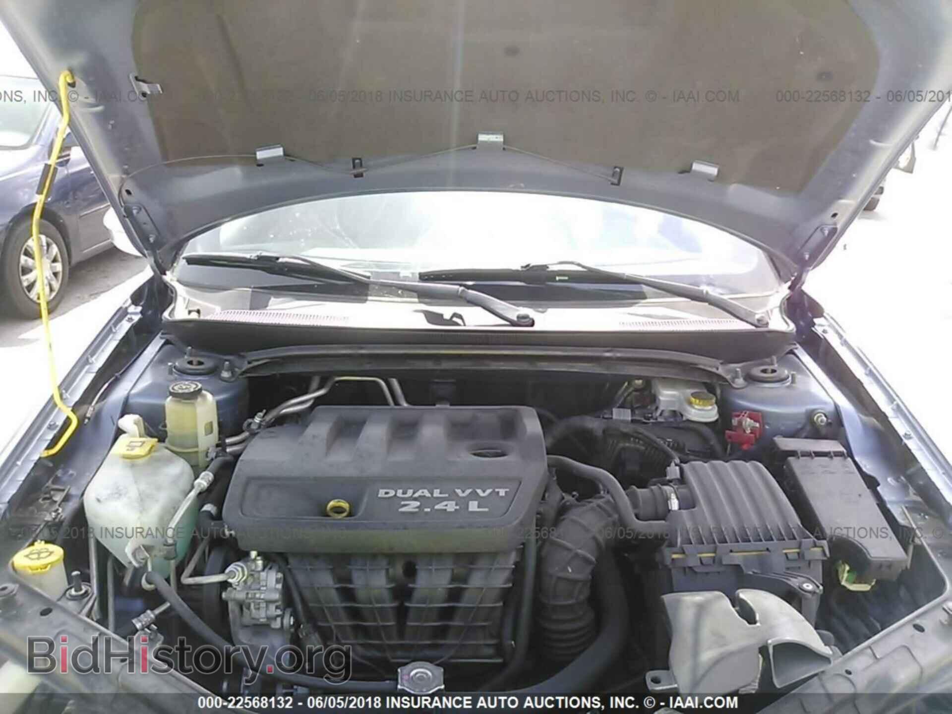 2011 Chrysler 200 - VIN: 1C3BC2FB4BN571778 - Photo 10