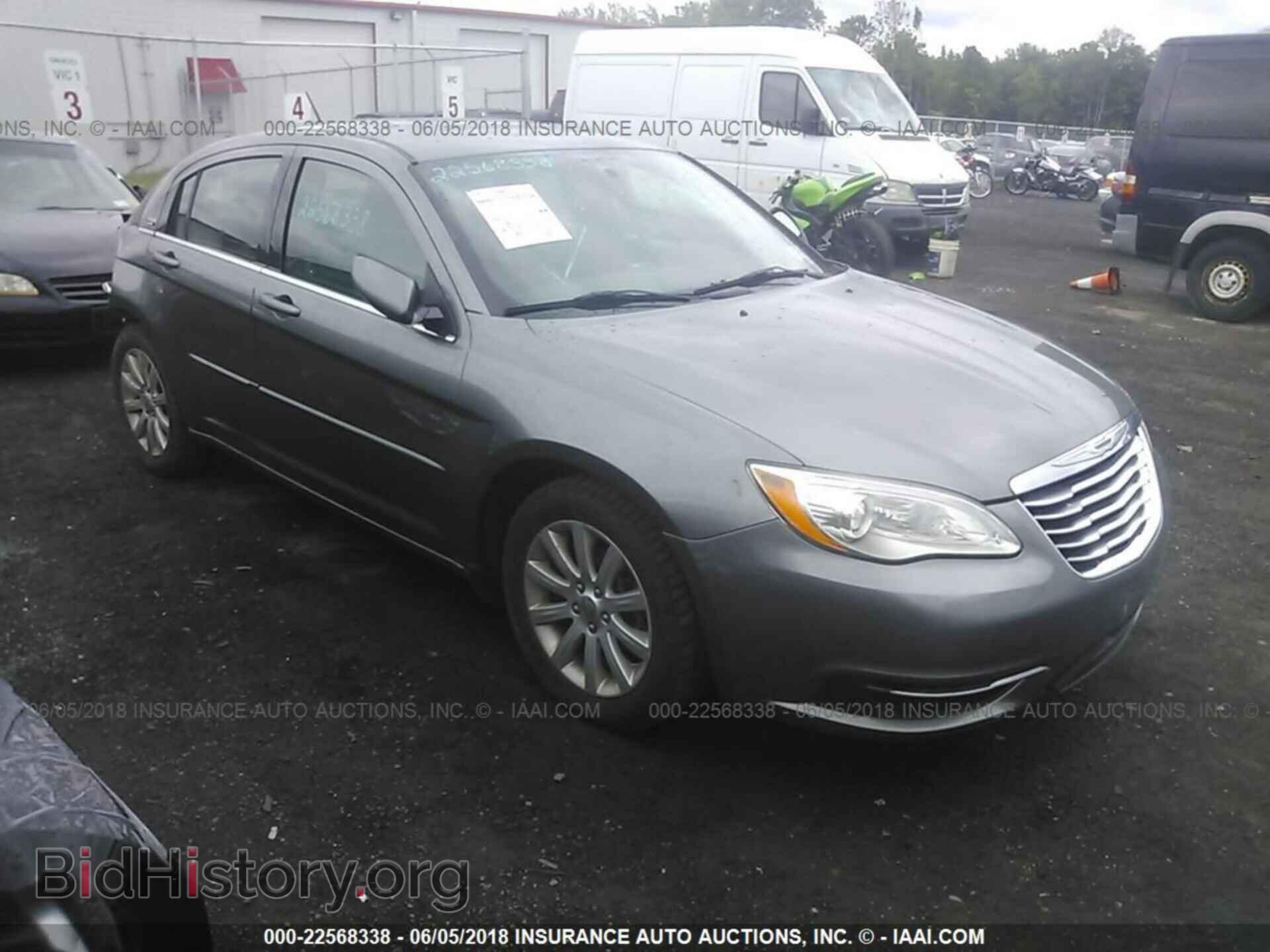 Photo 1C3CCBBG8DN732027 - Chrysler 200 2013