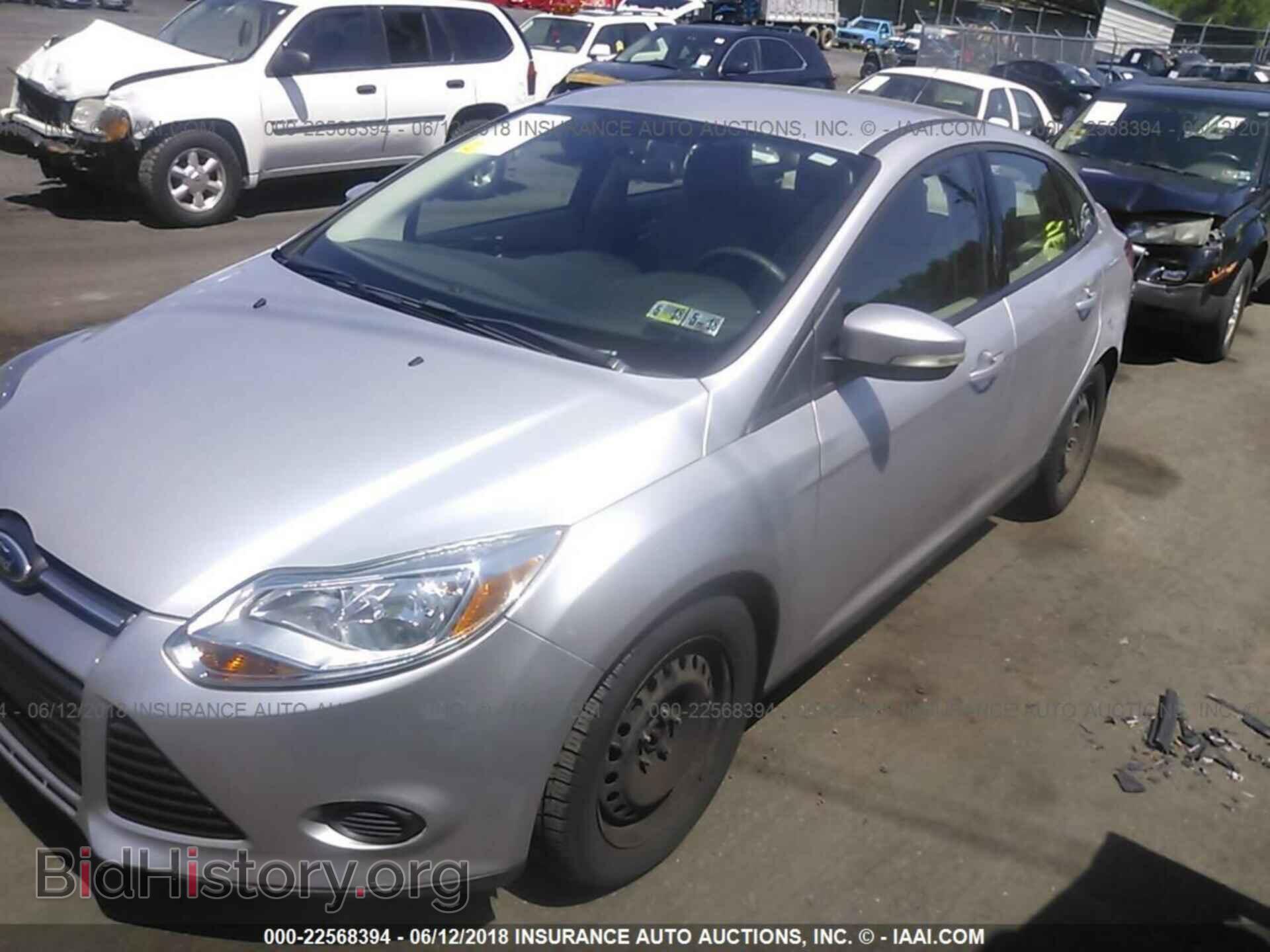 2013 Ford Focus - VIN: 1FADP3F23DL111532 - Photo 2