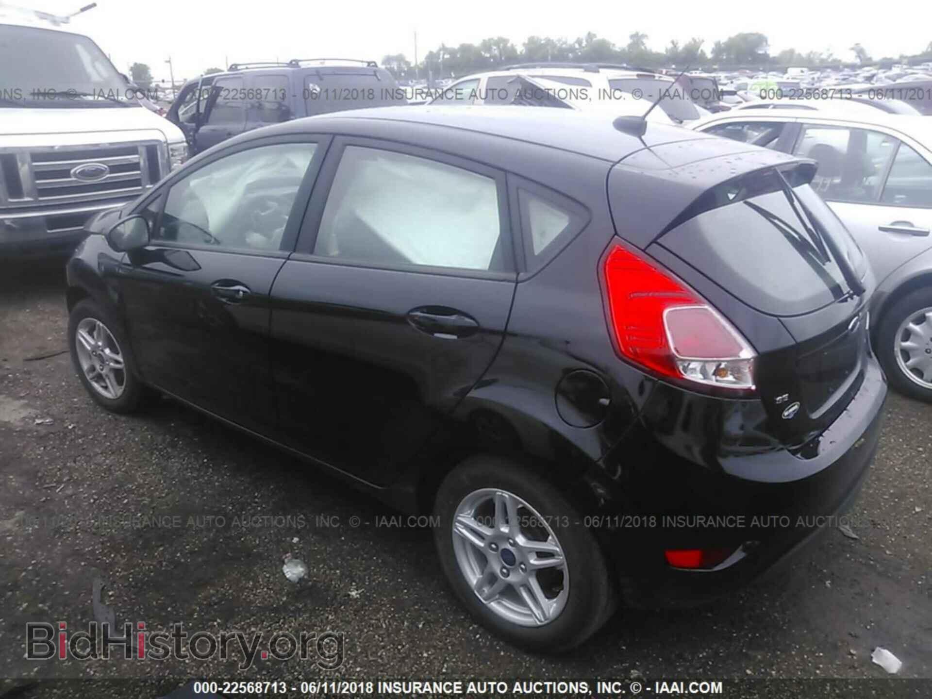 2018 Ford Fiesta - VIN: 3FADP4EJ6JM103949 - Фото 3