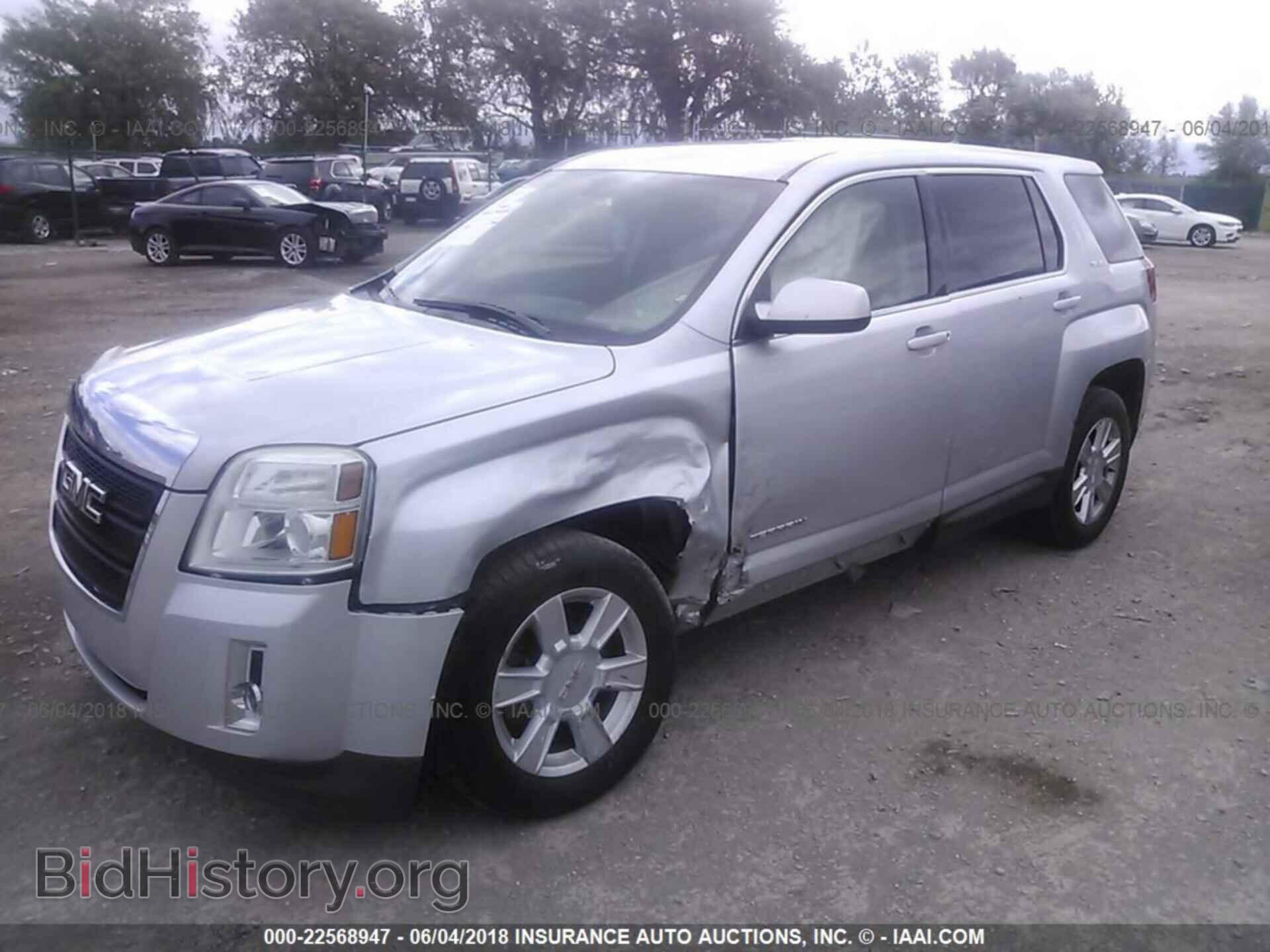 2011 Gmc Terrain - VIN: 2CTFLREC6B6243643 - Photo 2