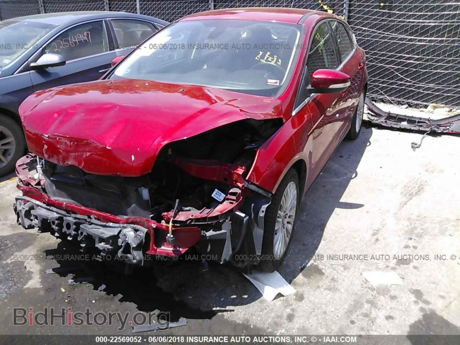 2012 Ford Focus - VIN: 1FAHP3N26CL243623 - Photo 2