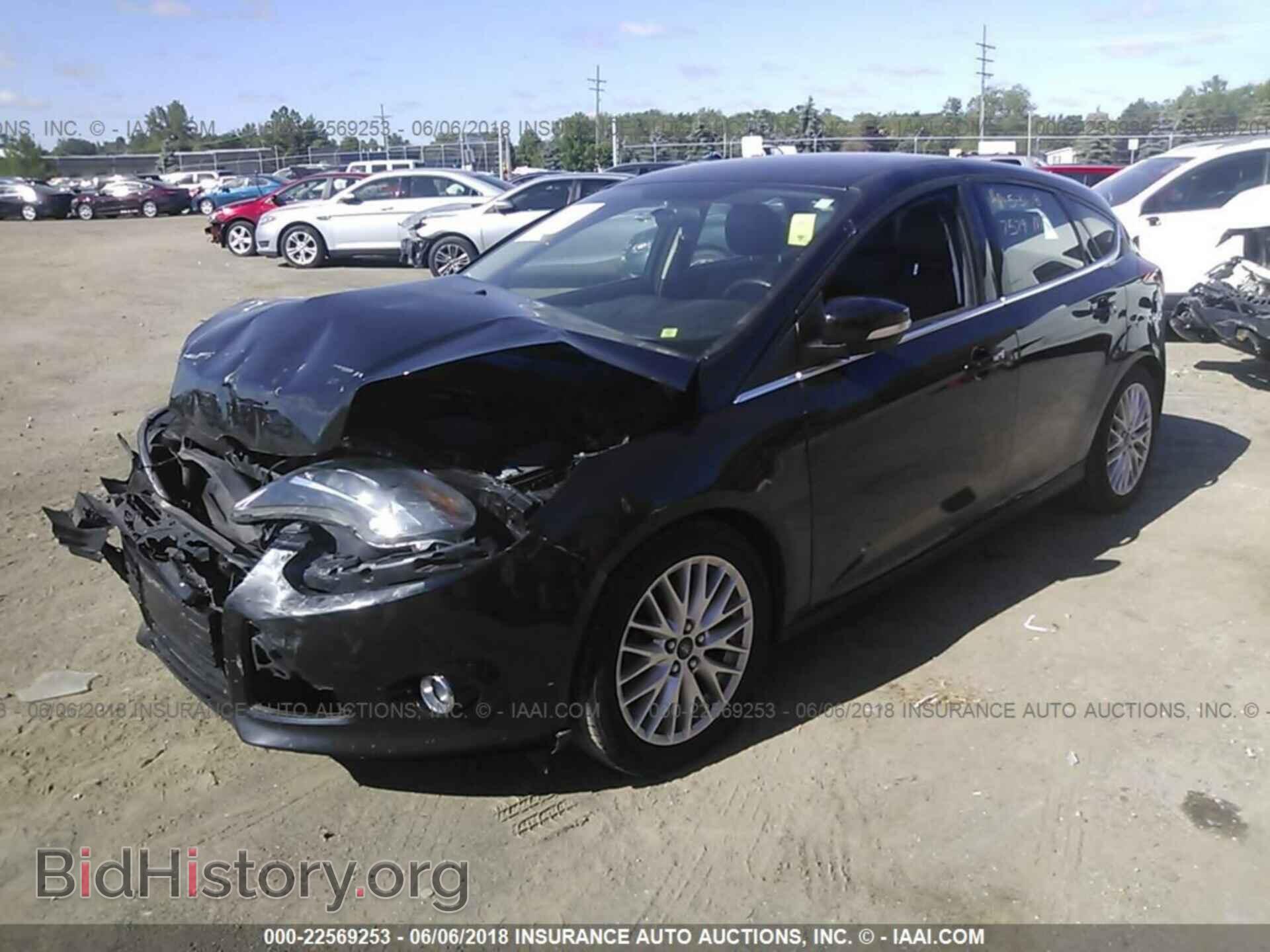 2014 Ford Focus - VIN: 1FADP3N28EL167579 - Photo 2