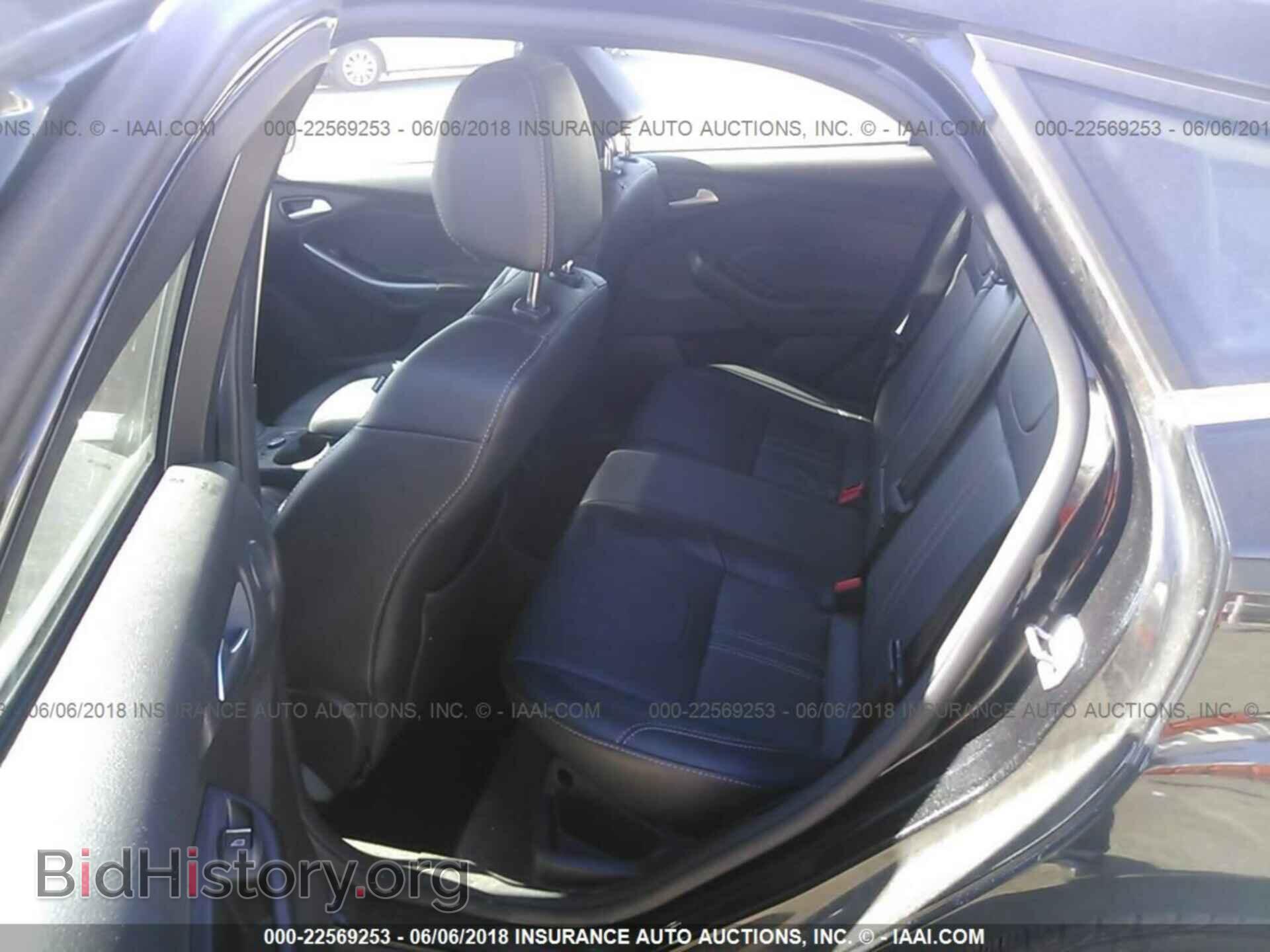 2014 Ford Focus - VIN: 1FADP3N28EL167579 - Photo 8