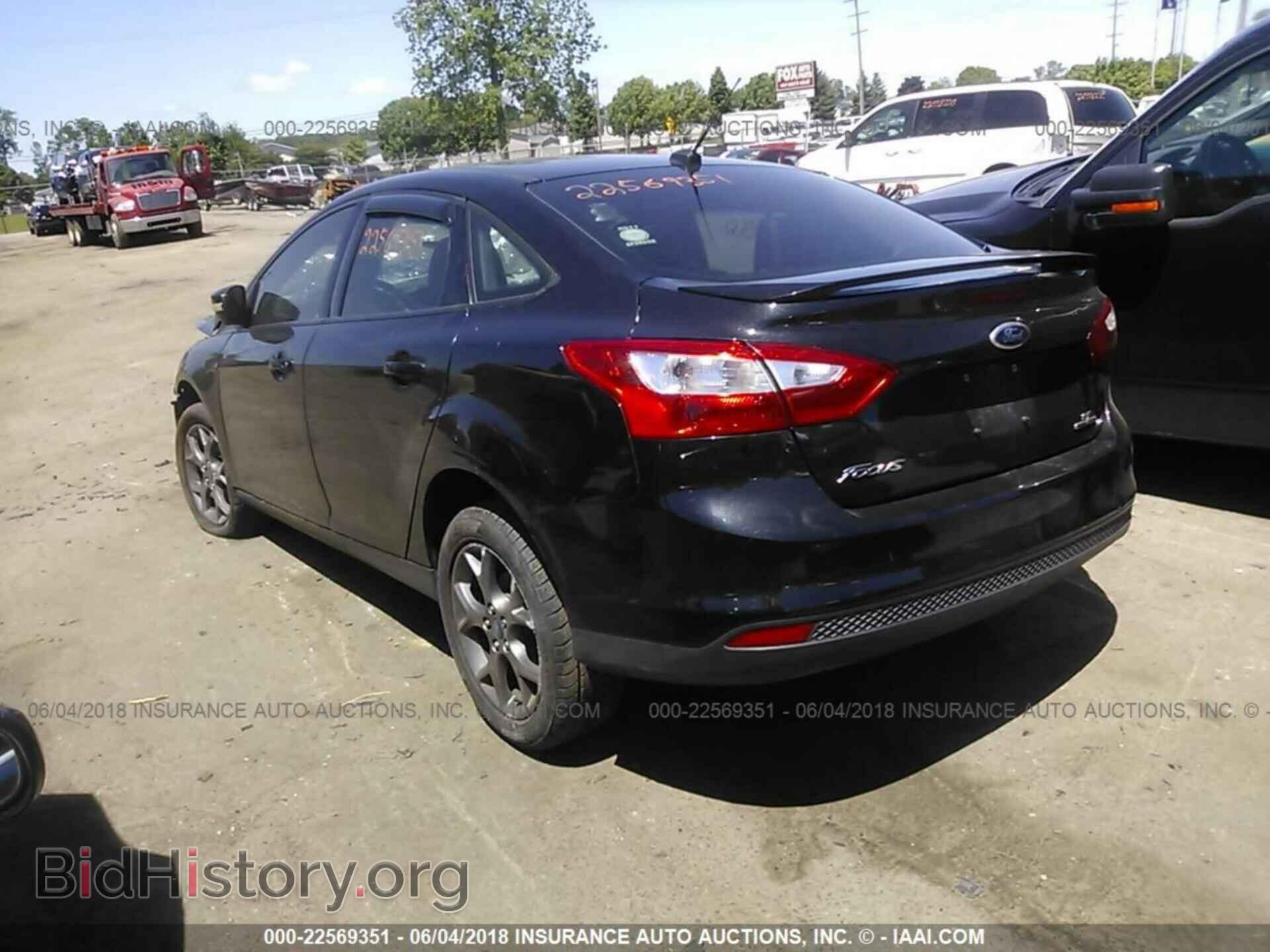 2013 Ford Focus - VIN: 1FADP3F23DL175750 - Photo 3