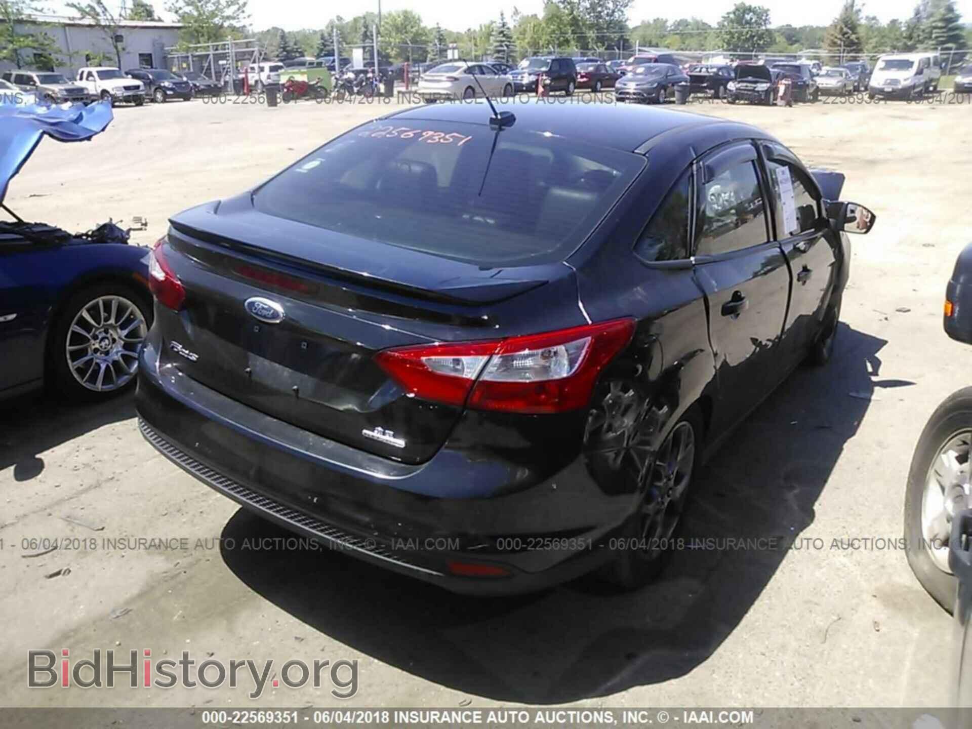 2013 Ford Focus - VIN: 1FADP3F23DL175750 - Photo 4
