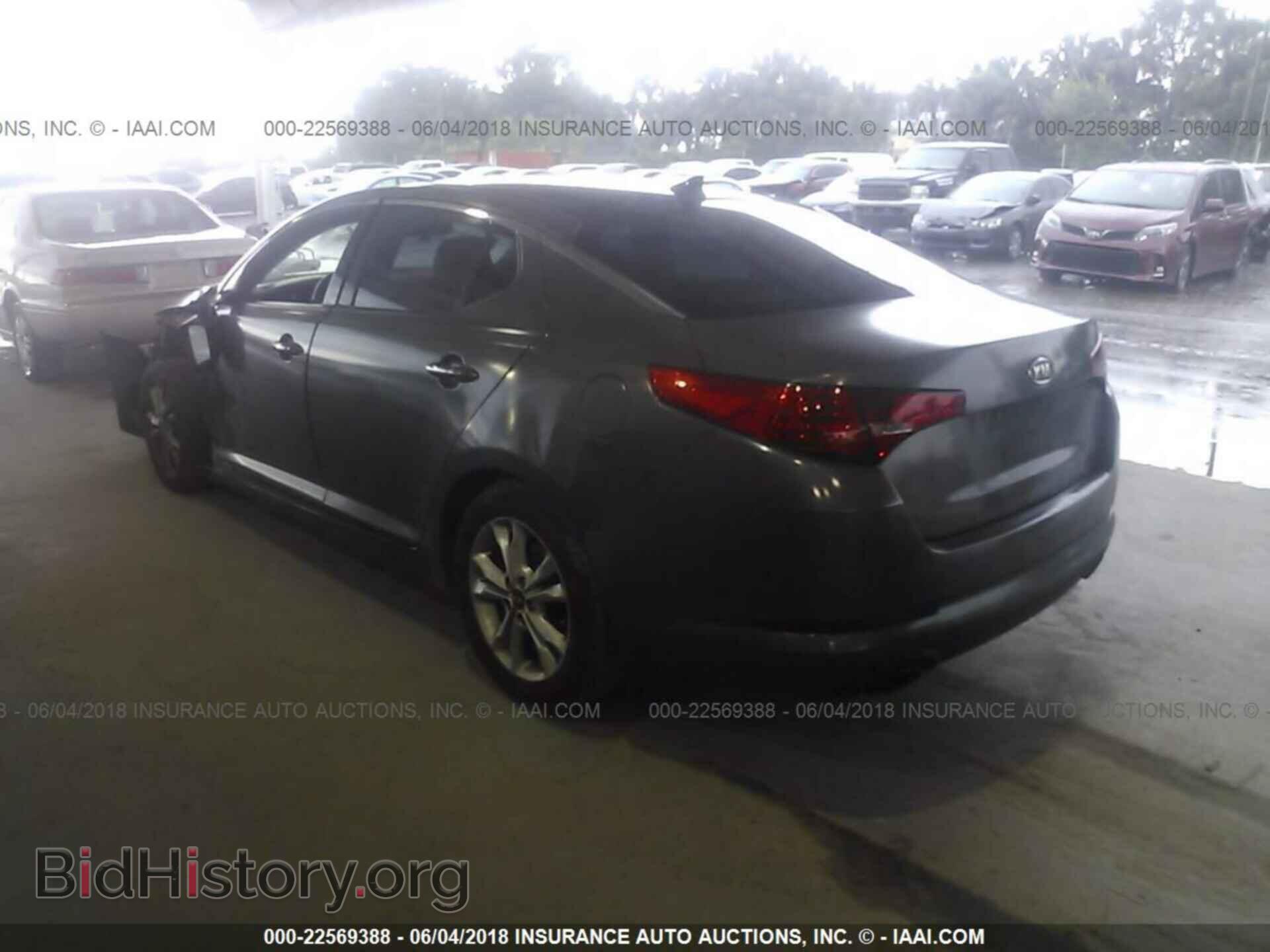 2011 Kia Optima - VIN: KNAGN4A76B5061990 - Photo 3