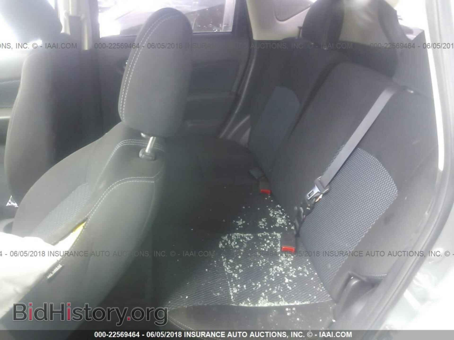 2015 Nissan Versa note - VIN: 3N1CE2CP9FL435102 - Photo 8