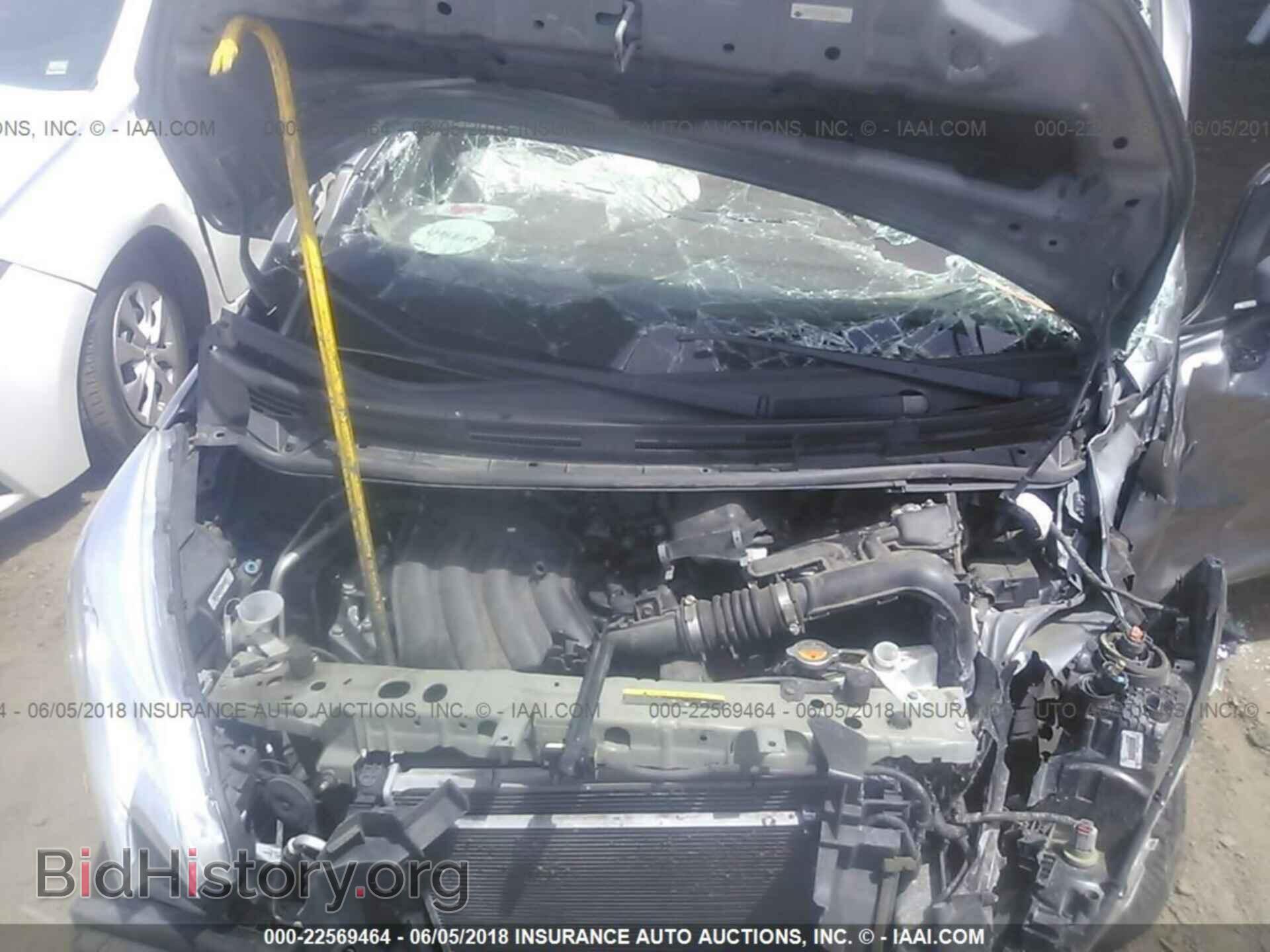 2015 Nissan Versa note - VIN: 3N1CE2CP9FL435102 - Photo 10