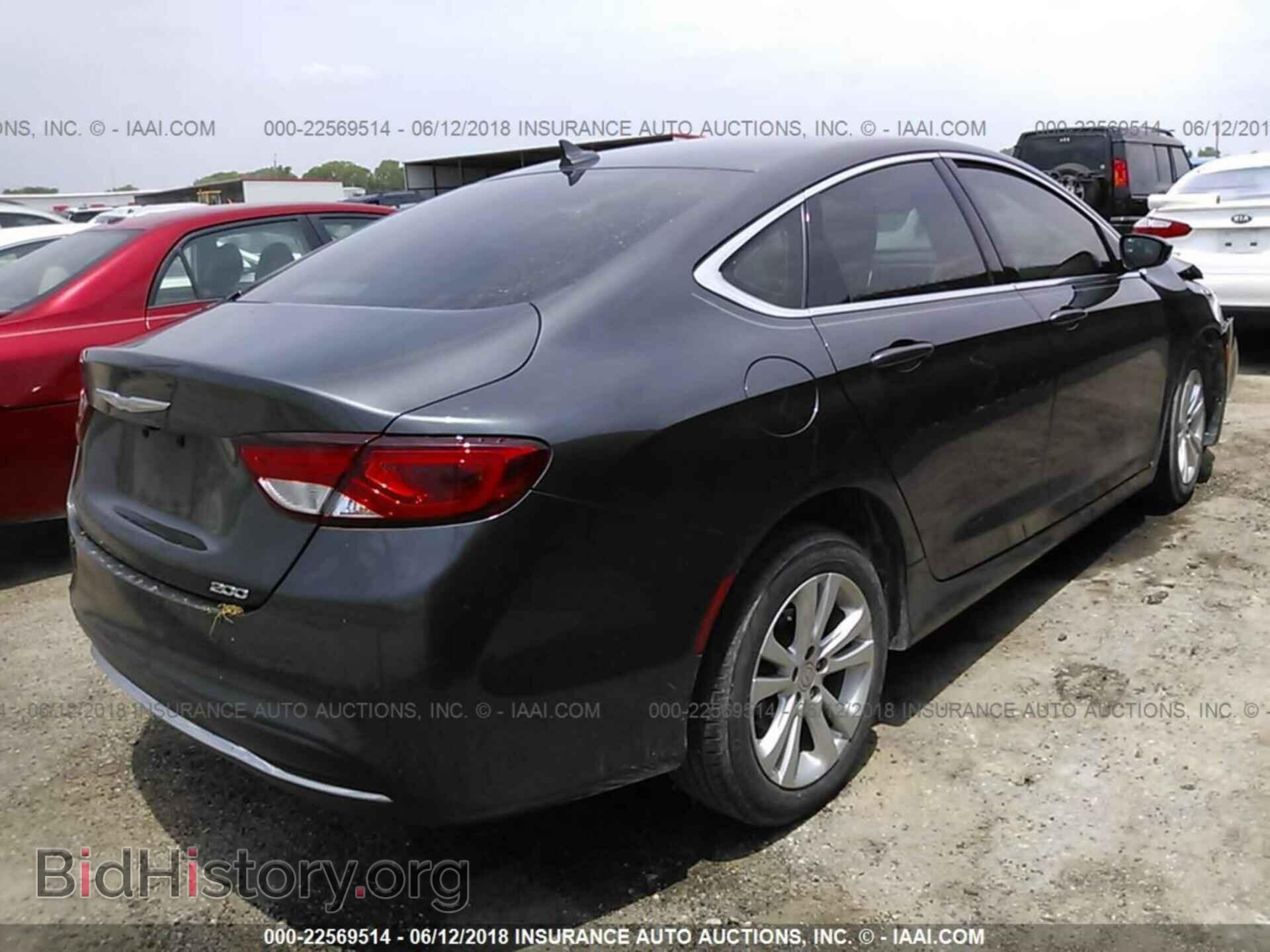 2015 Chrysler 200 - VIN: 1C3CCCAB0FN682884 - Фото 4