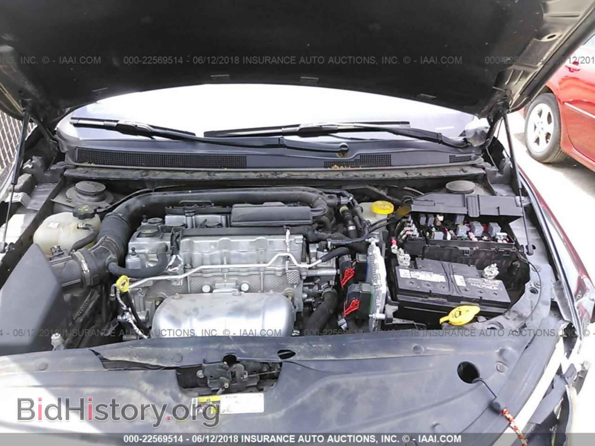 2015 Chrysler 200 - VIN: 1C3CCCAB0FN682884 - Фото 10