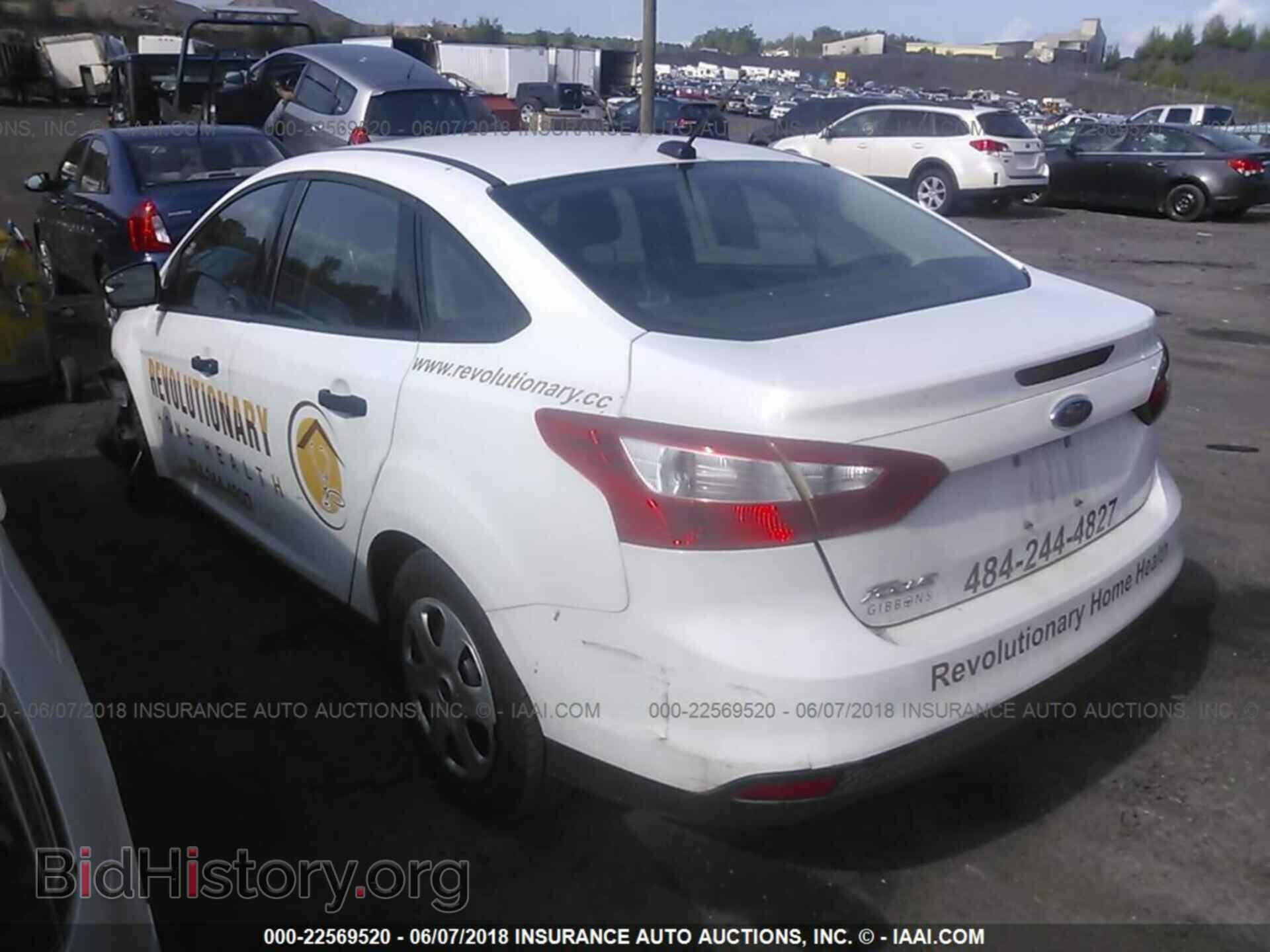 2012 Ford Focus - VIN: 1FAHP3E21CL276139 - Photo 3