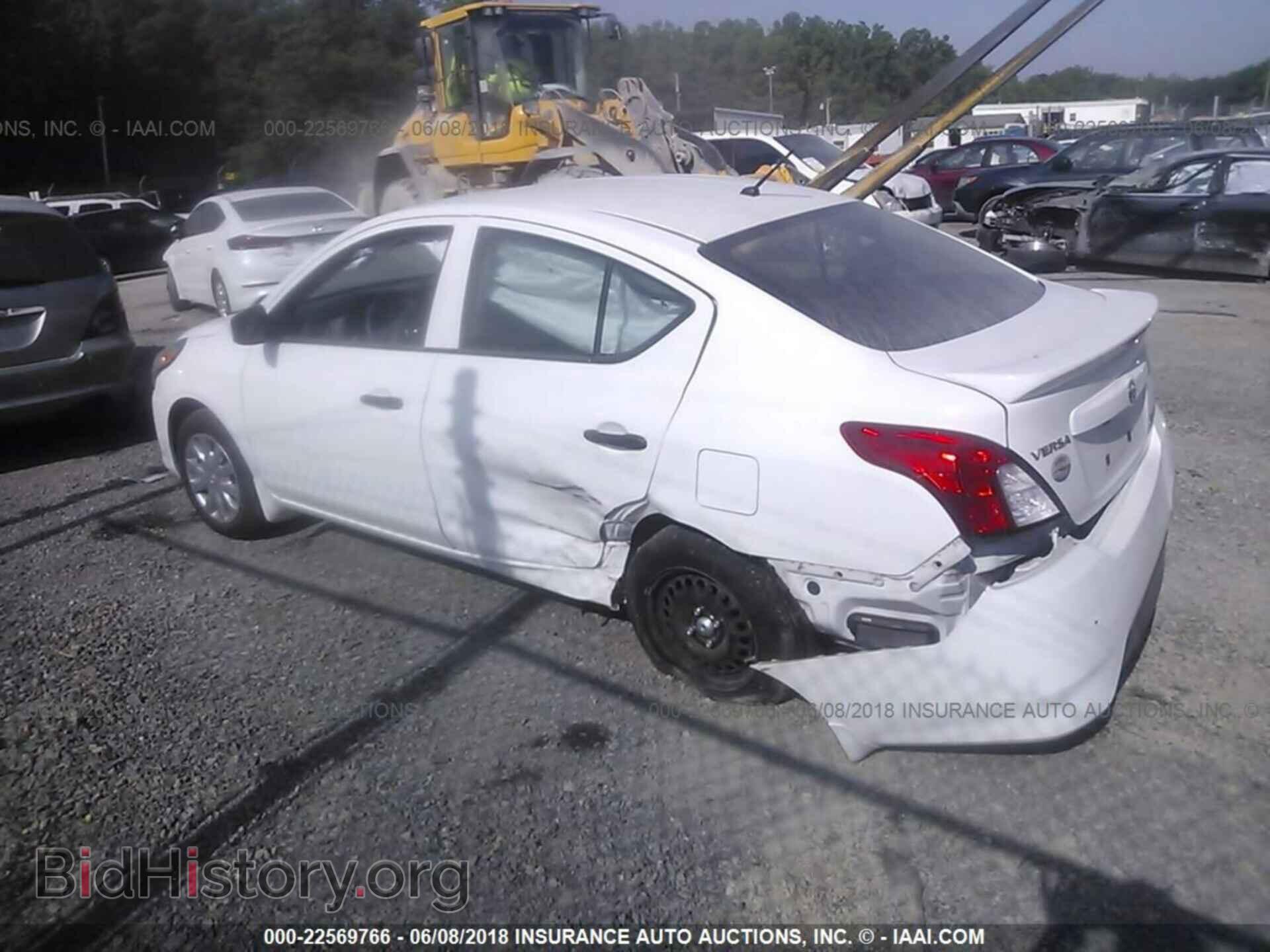 2016 Nissan Versa - VIN: 3N1CN7AP8GL891707 - Photo 3