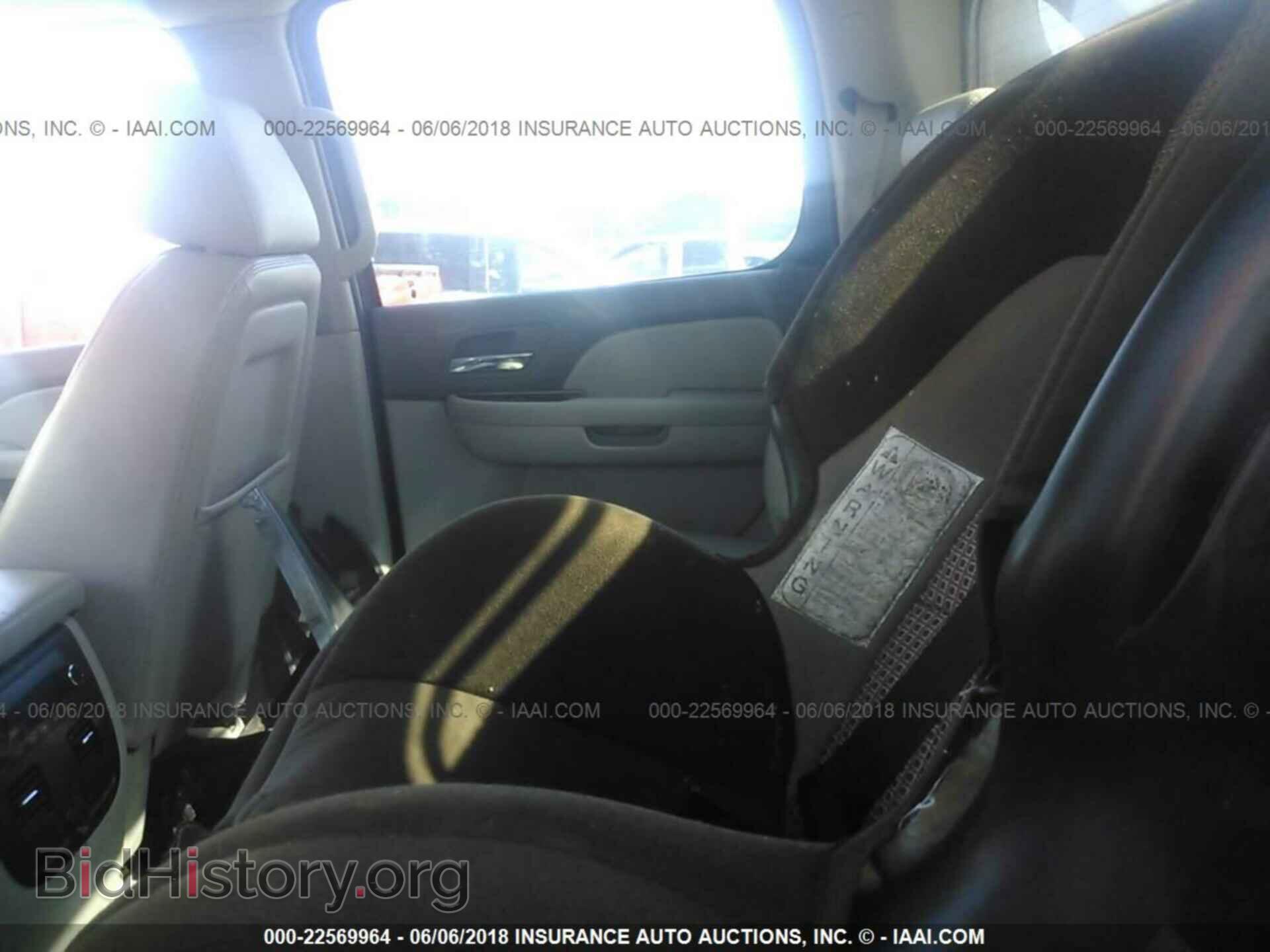 2011 Chevrolet Avalanche - VIN: 3GNTKFE35BG359282 - Фото 8