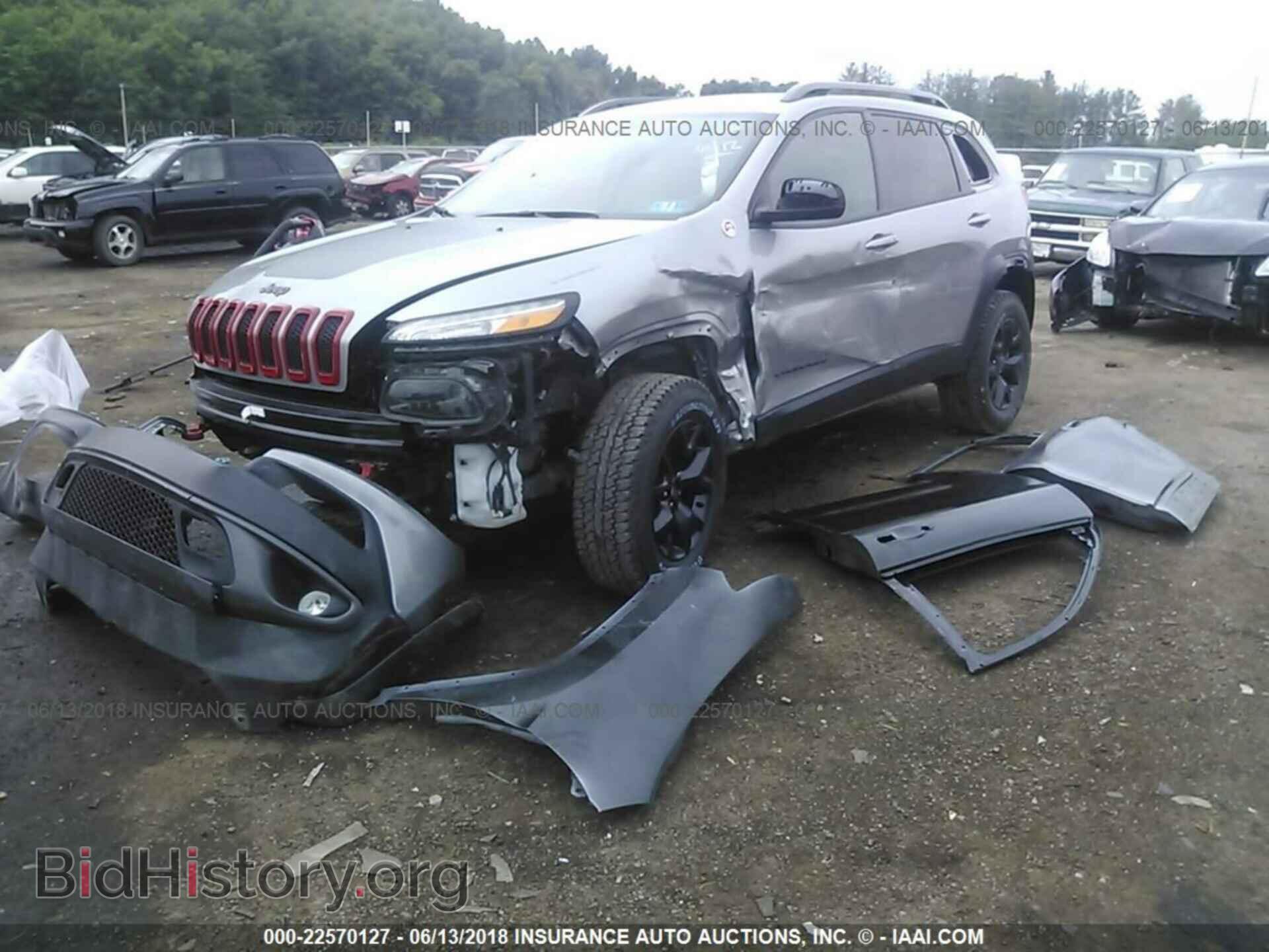 2017 Jeep Cherokee - VIN: 1C4PJMBS7HW504359 - Фото 2