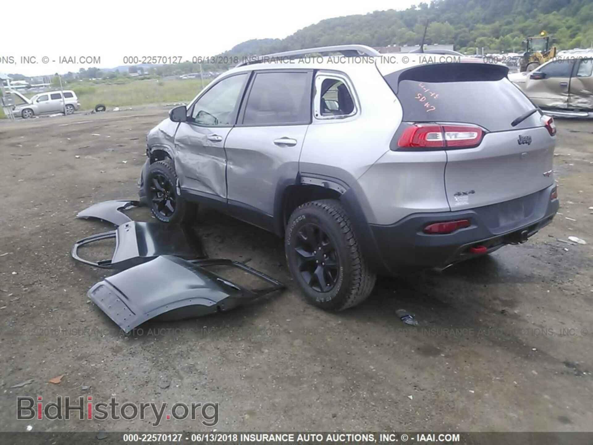 2017 Jeep Cherokee - VIN: 1C4PJMBS7HW504359 - Фото 3