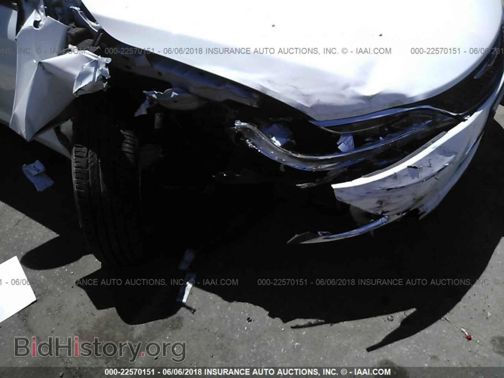 2016 Chrysler 200 - VIN: 1C3CCCAB3GN135982 - Photo 6