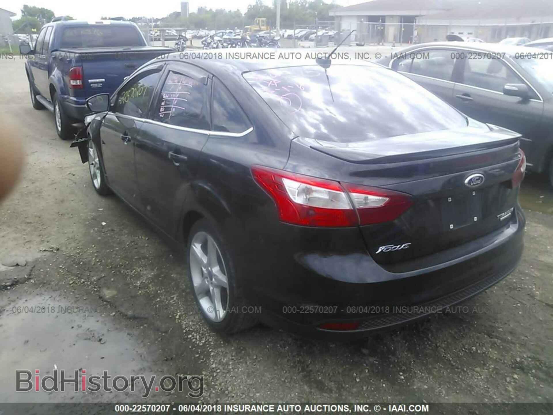 2013 Ford Focus - VIN: 1FADP3J21DL208445 - Photo 3
