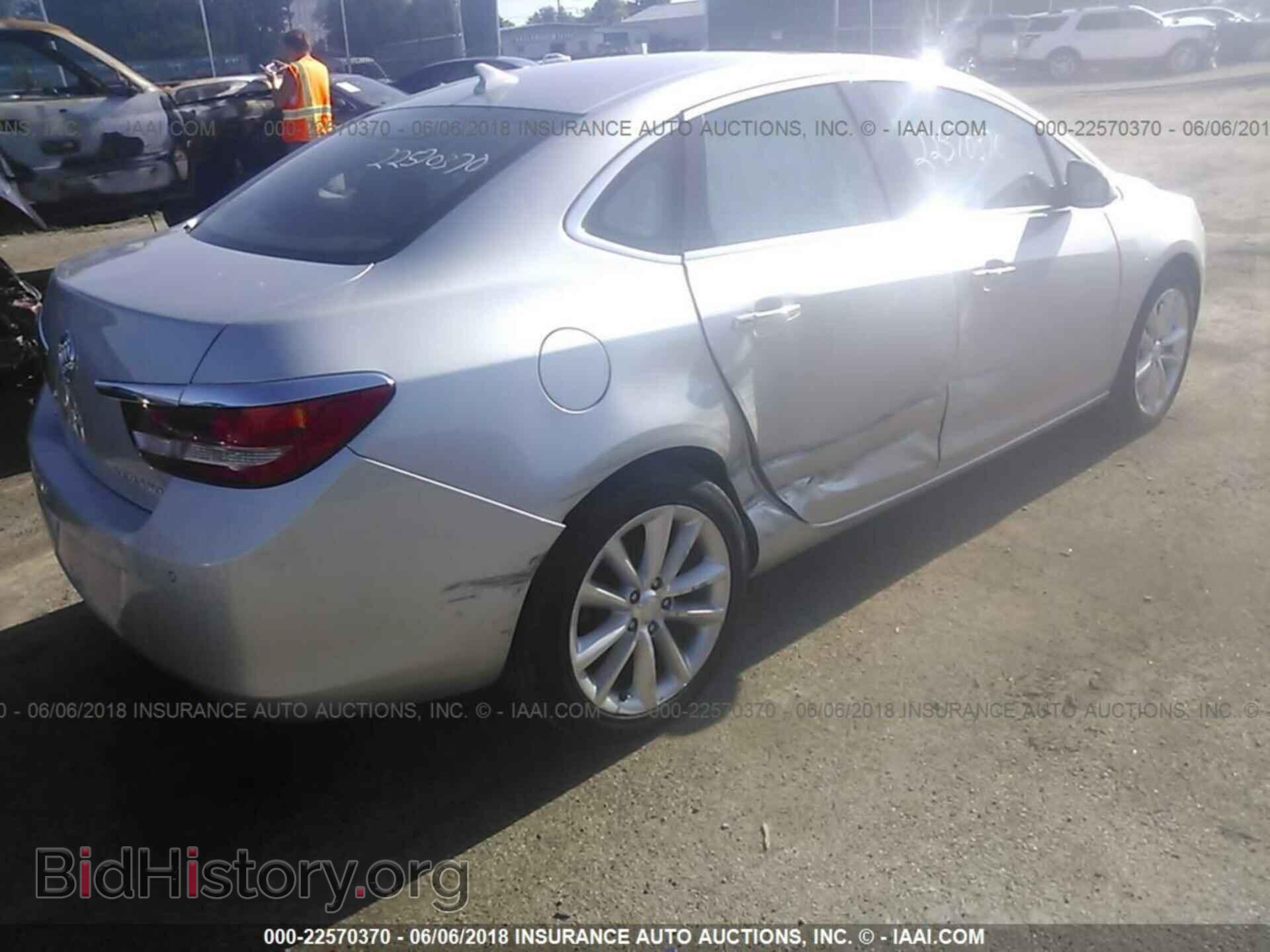 2014 Buick Verano - VIN: 1G4PR5SK4E4168400 - Фото 4