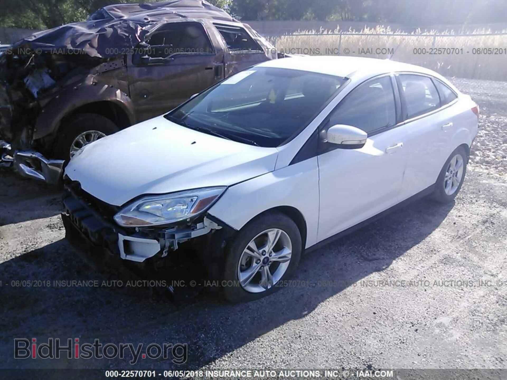 2014 Ford Focus - VIN: 1FADP3F21EL354306 - Photo 2