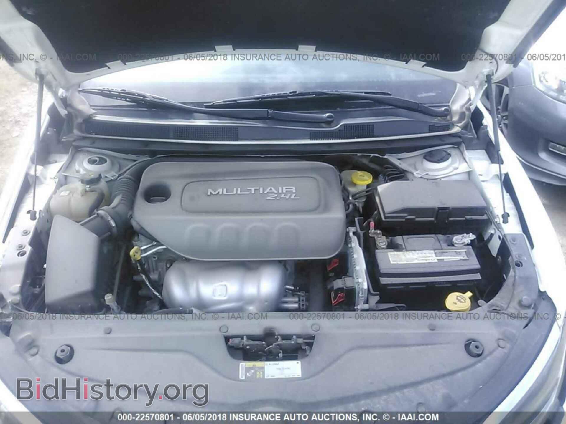2015 Chrysler 200 - VIN: 1C3CCCAB8FN546860 - Photo 10