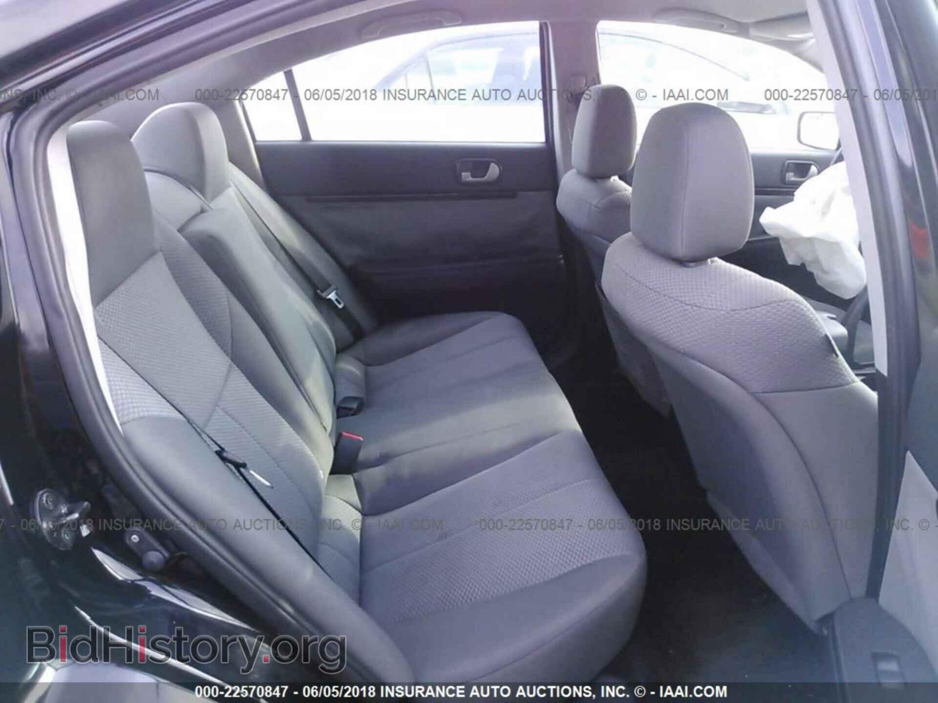 2011 Mitsubishi Galant - VIN: 4A32B3FF4BE017032 - Фото 8