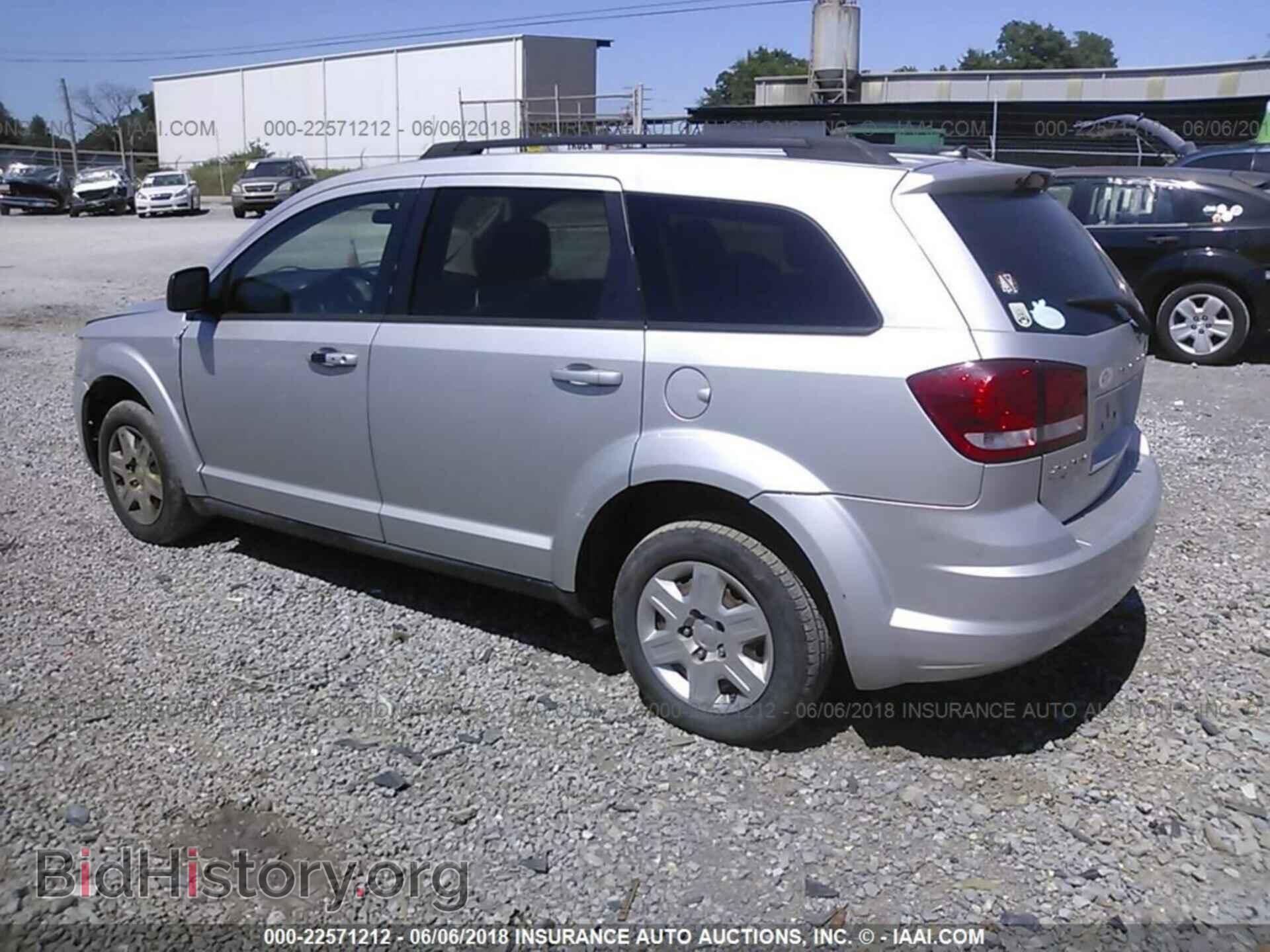 2011 Dodge Journey - VIN: 3D4PG4FB3BT562008 - Photo 3