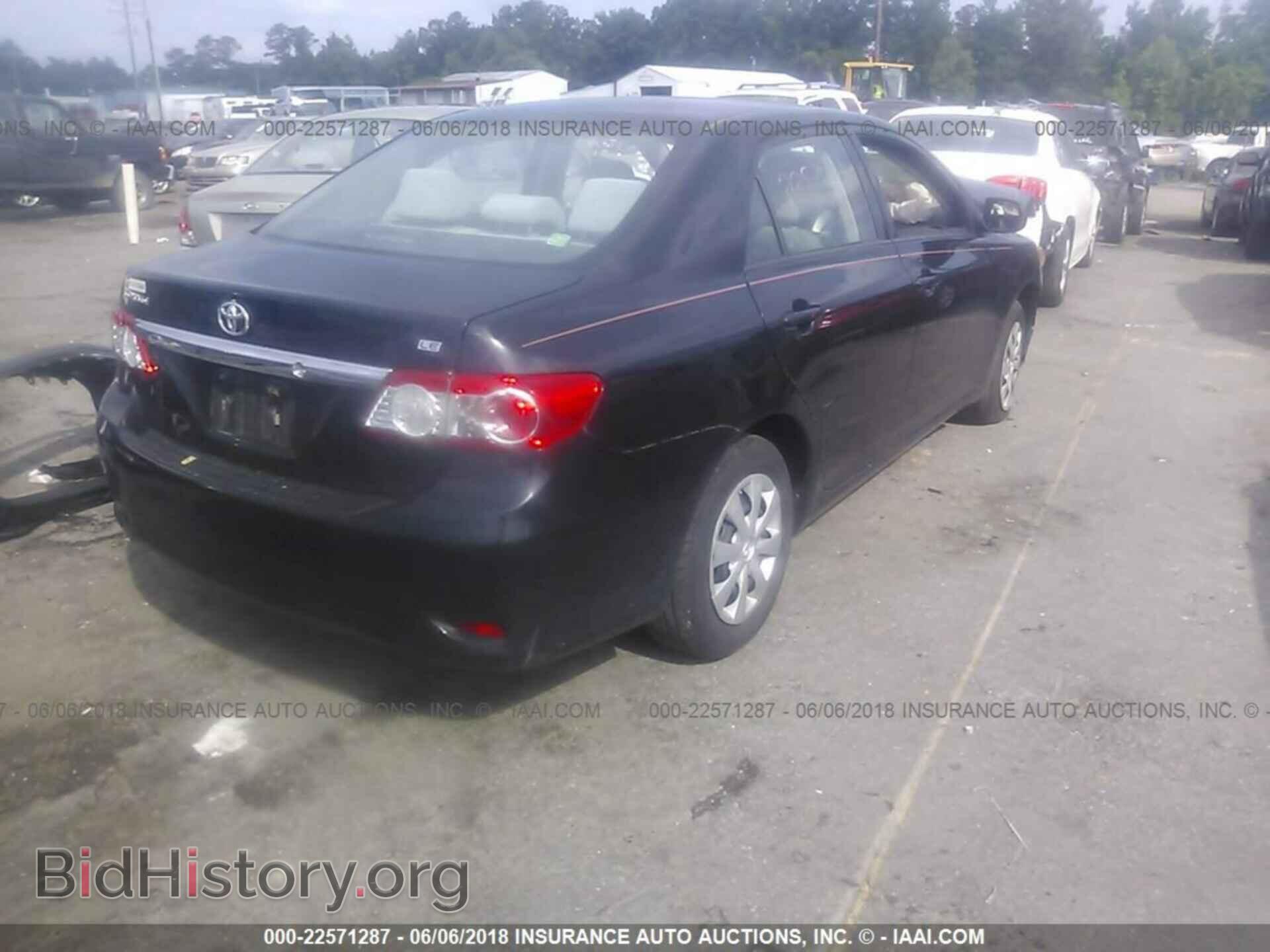 2011 Toyota Corolla - VIN: 2T1BU4EE0BC690060 - Photo 4