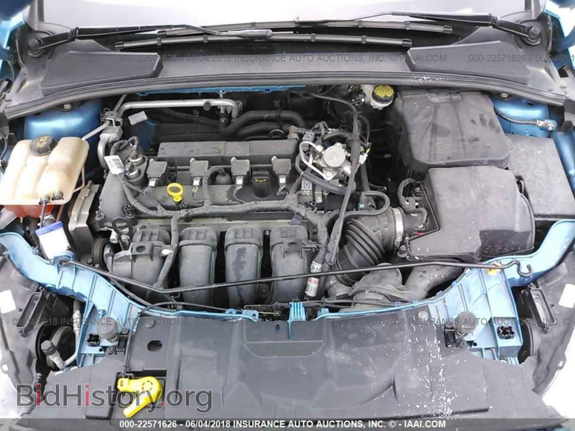 2016 Ford Focus - VIN: 1FADP3F26GL318825 - Photo 10