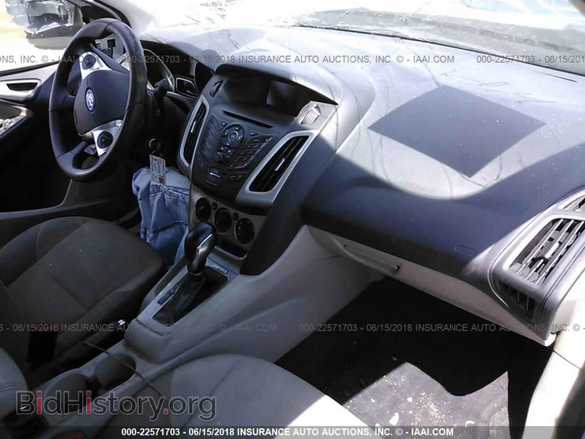 2013 Ford Focus - VIN: 1FADP3F24DL255705 - Photo 5