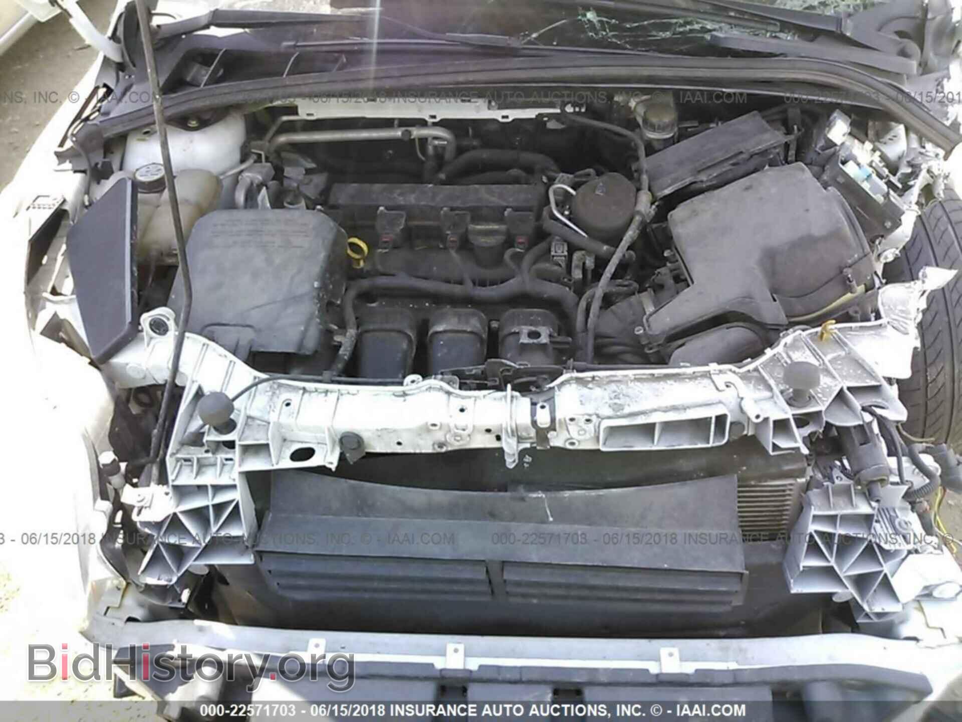 2013 Ford Focus - VIN: 1FADP3F24DL255705 - Photo 10