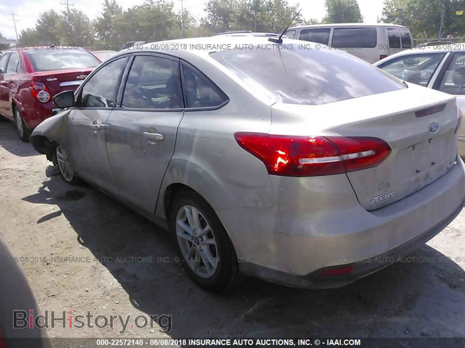 2016 Ford Focus - VIN: 1FADP3F25GL257953 - Фото 3