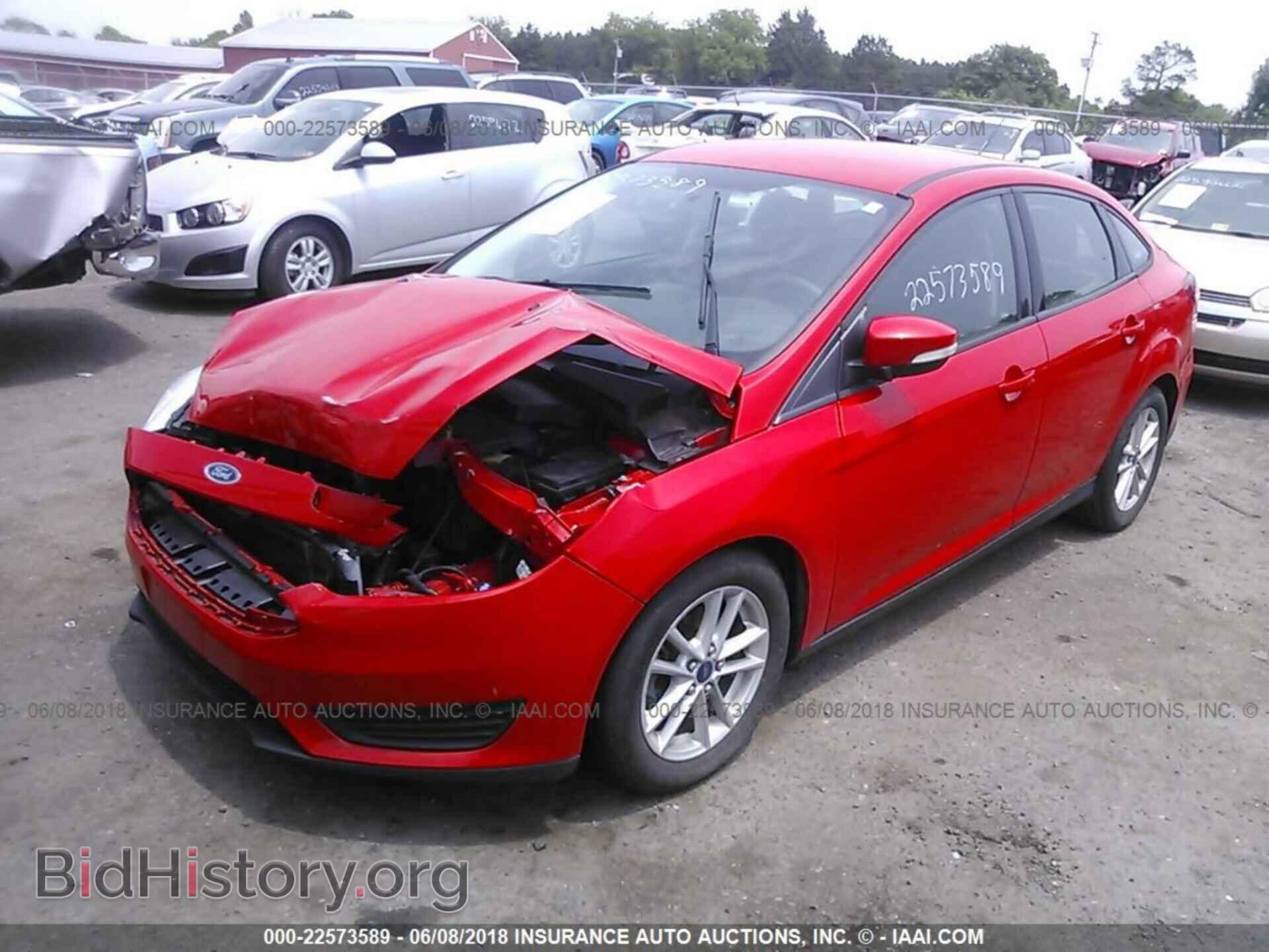 2015 Ford Focus - VIN: 1FADP3F29FL264824 - Photo 2