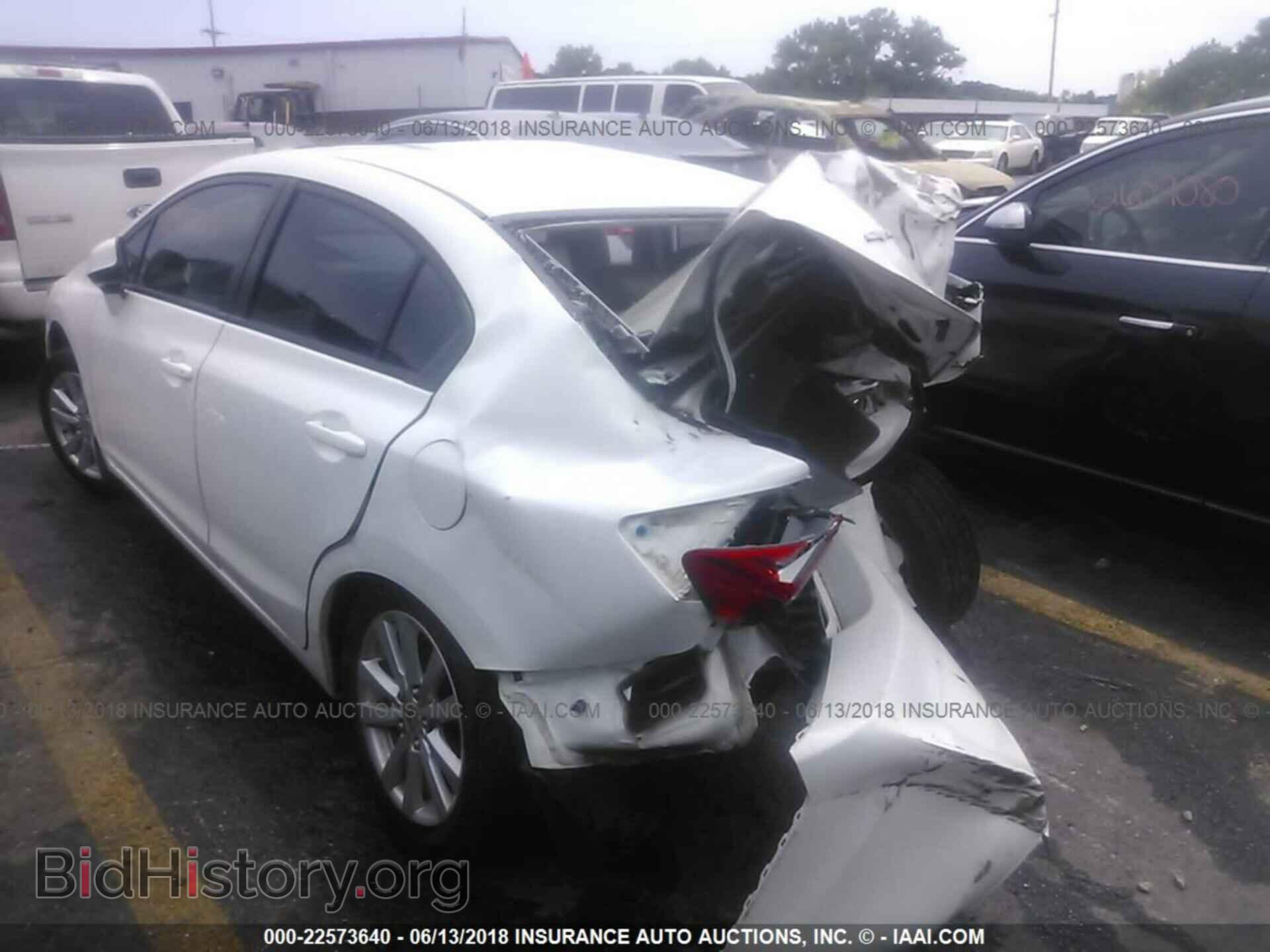 2012 Honda Civic - VIN: 2HGFB2F81CH608740 - Фото 3