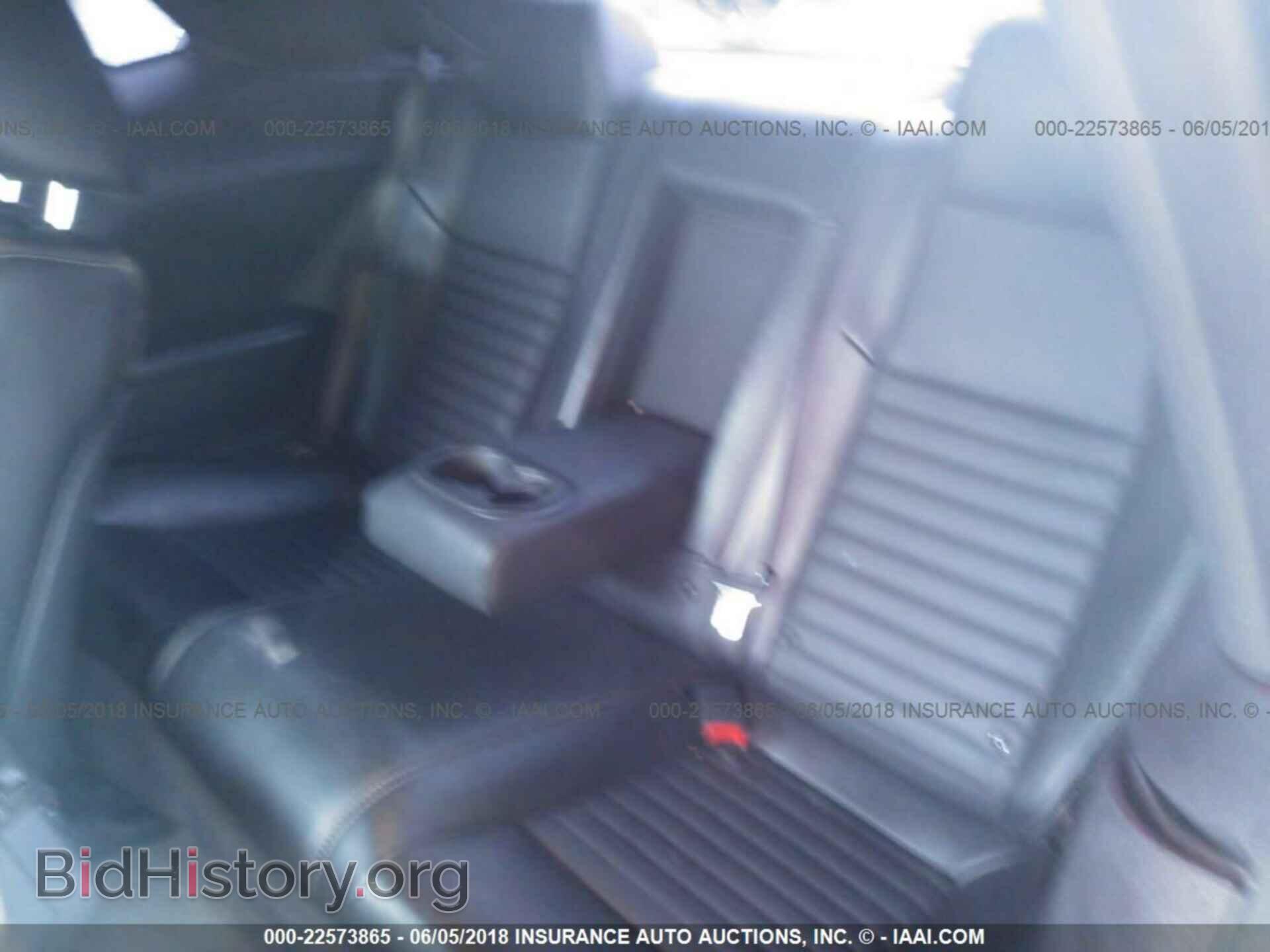 2012 Dodge Challenger - VIN: 2C3CDYBTXCH262149 - Photo 8
