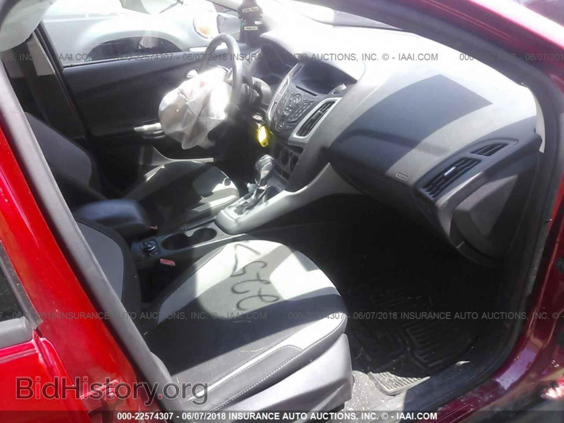 2012 Ford Focus - VIN: 1FAHP3F23CL475529 - Photo 5