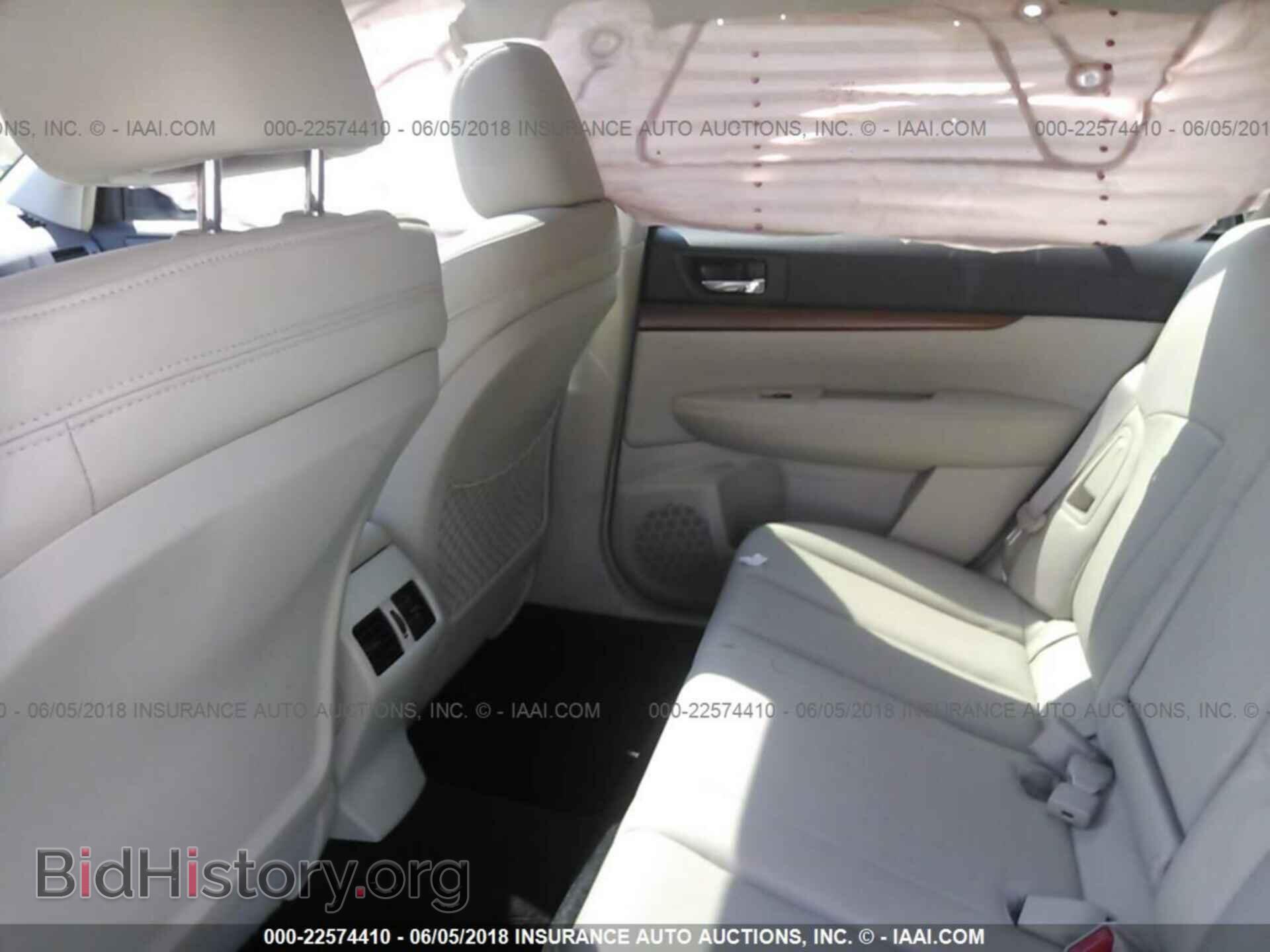 2014 Subaru Outback - VIN: 4S4BRBMC6E3301968 - Фото 8