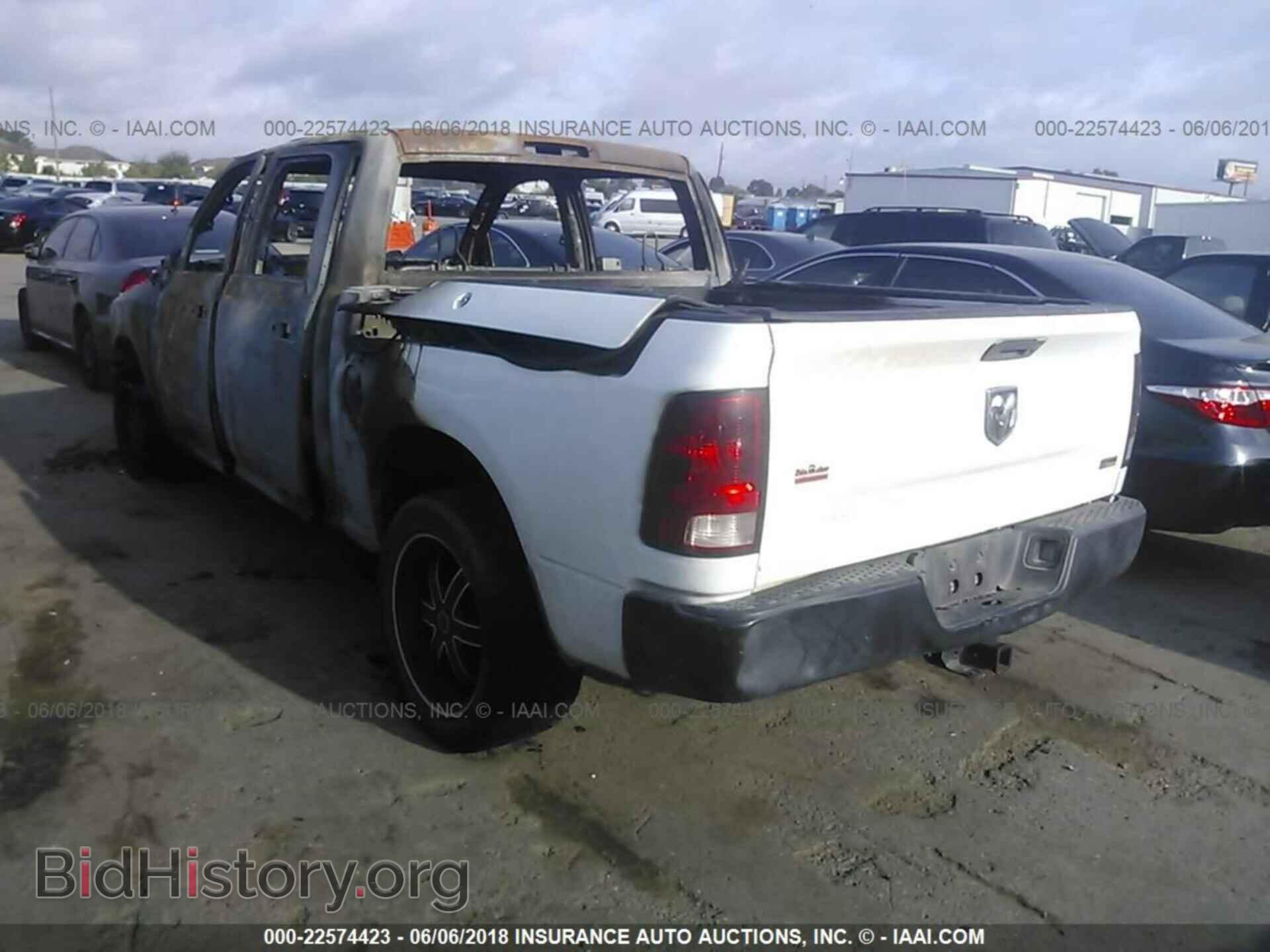 2012 Dodge Ram 1500 - VIN: 1C6RD6KP5CS302537 - Фото 3