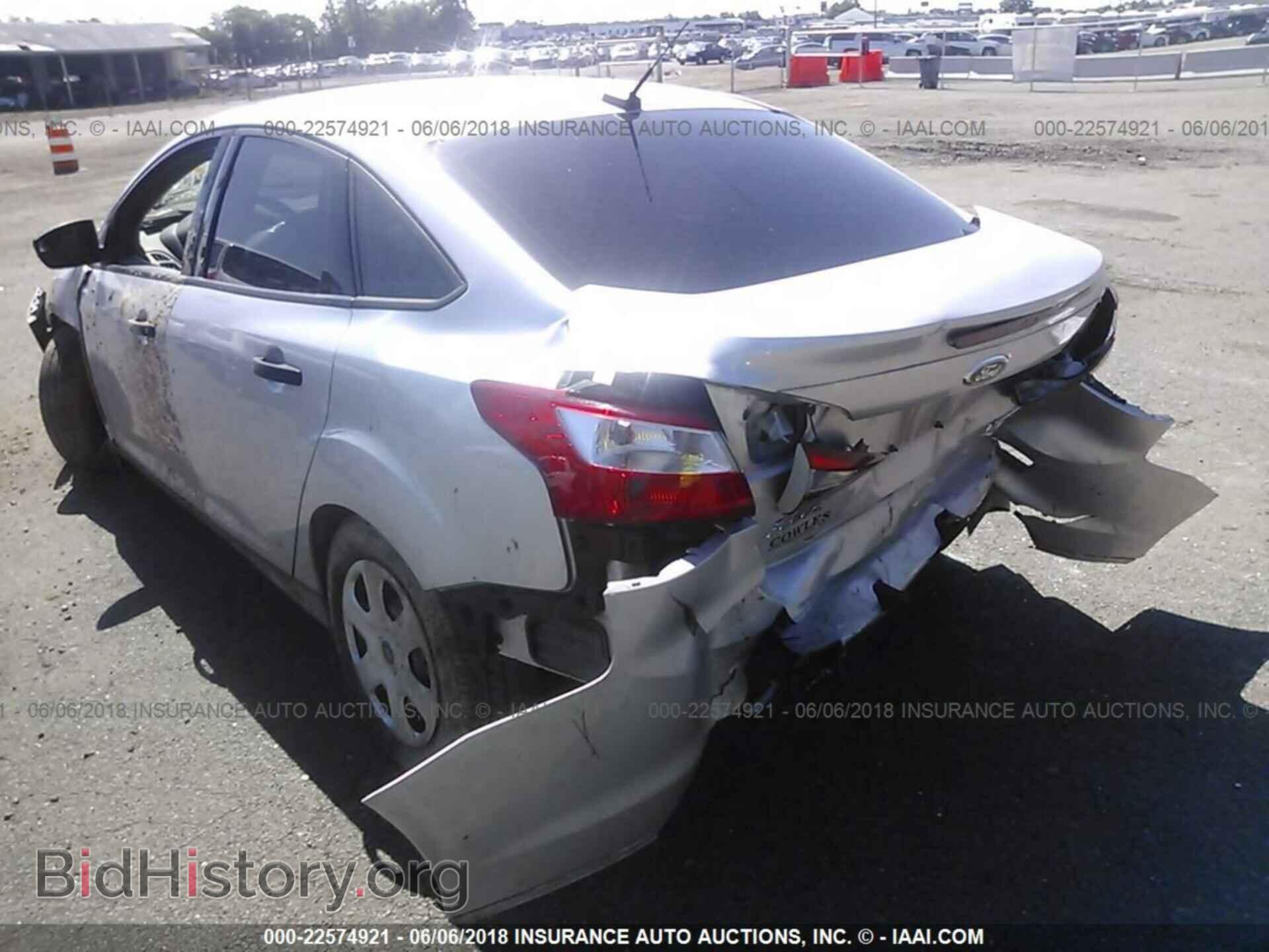 2014 Ford Focus - VIN: 1FADP3E22EL410688 - Фото 3