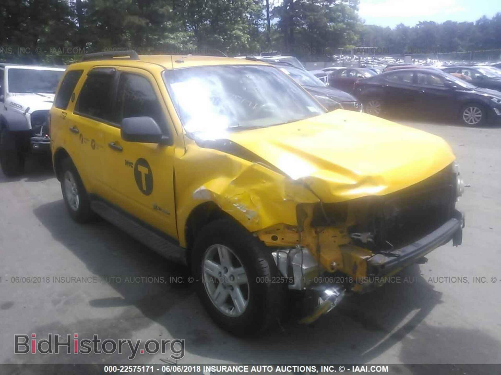 2011 Ford Escape - VIN: 1FMCU4K31BKA16372 - Photo 6