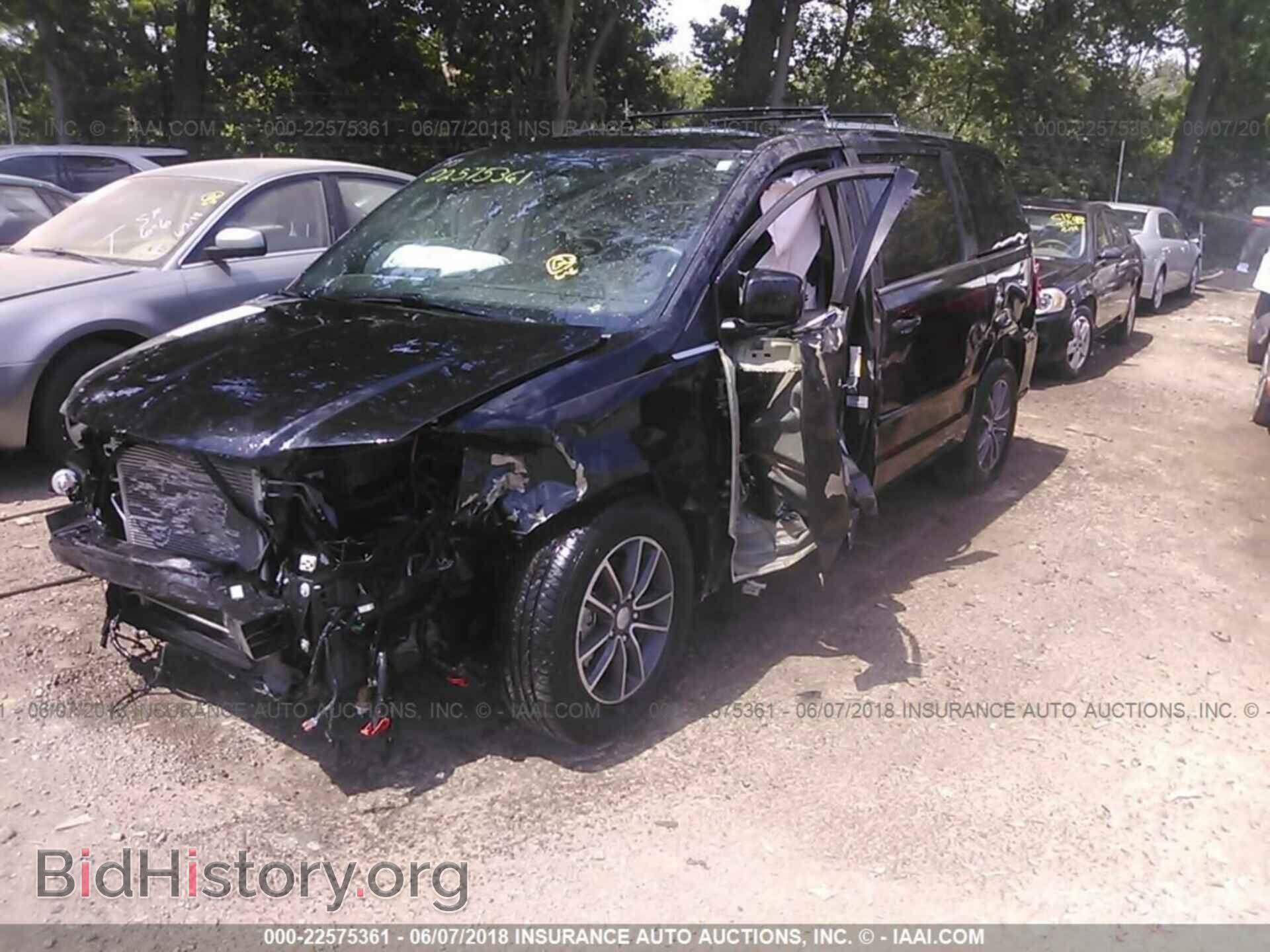 2017 Dodge Grand caravan - VIN: 2C4RDGCG6HR677620 - Фото 2