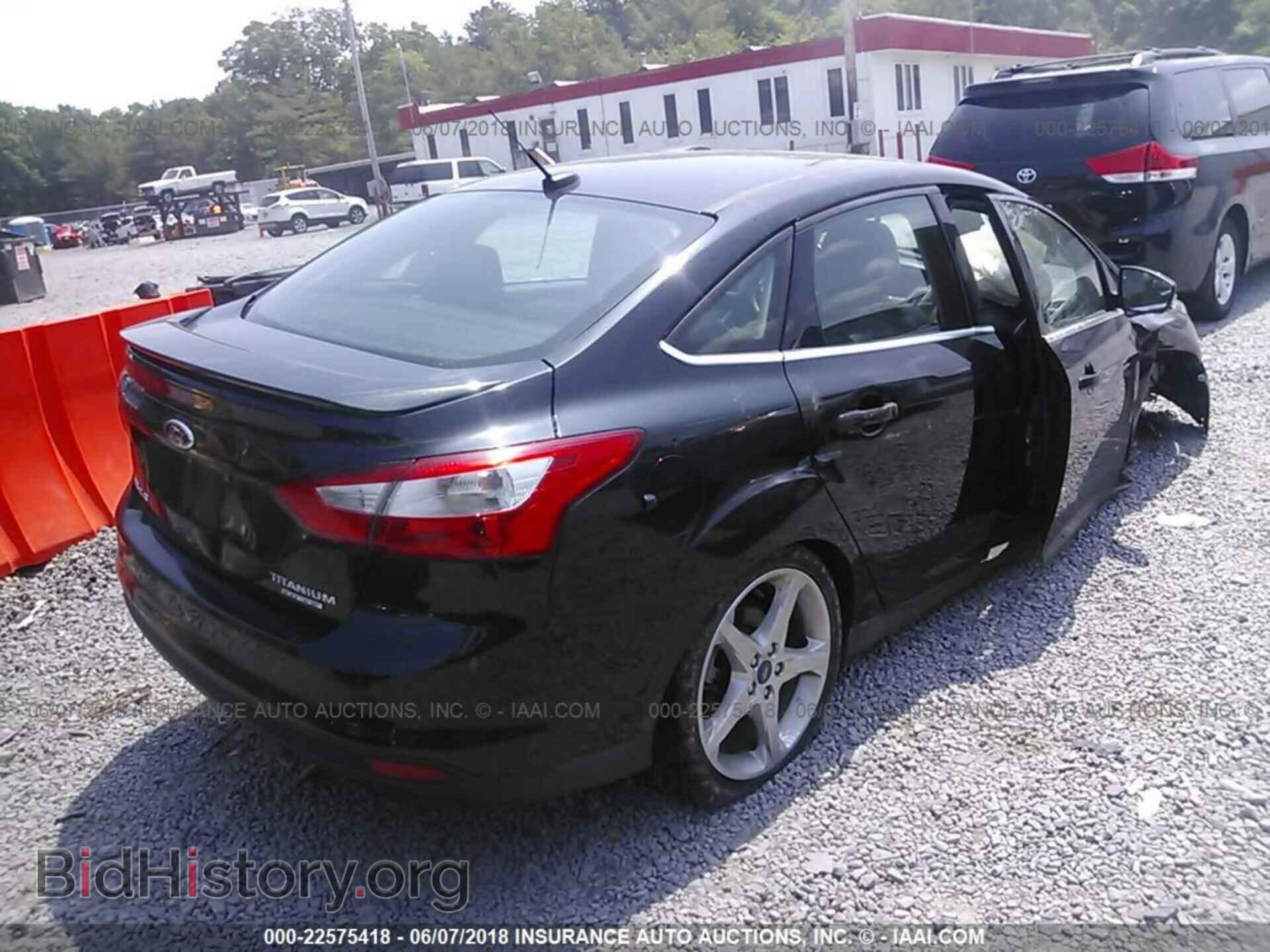 2013 Ford Focus - VIN: 1FADP3J24DL218242 - Фото 4