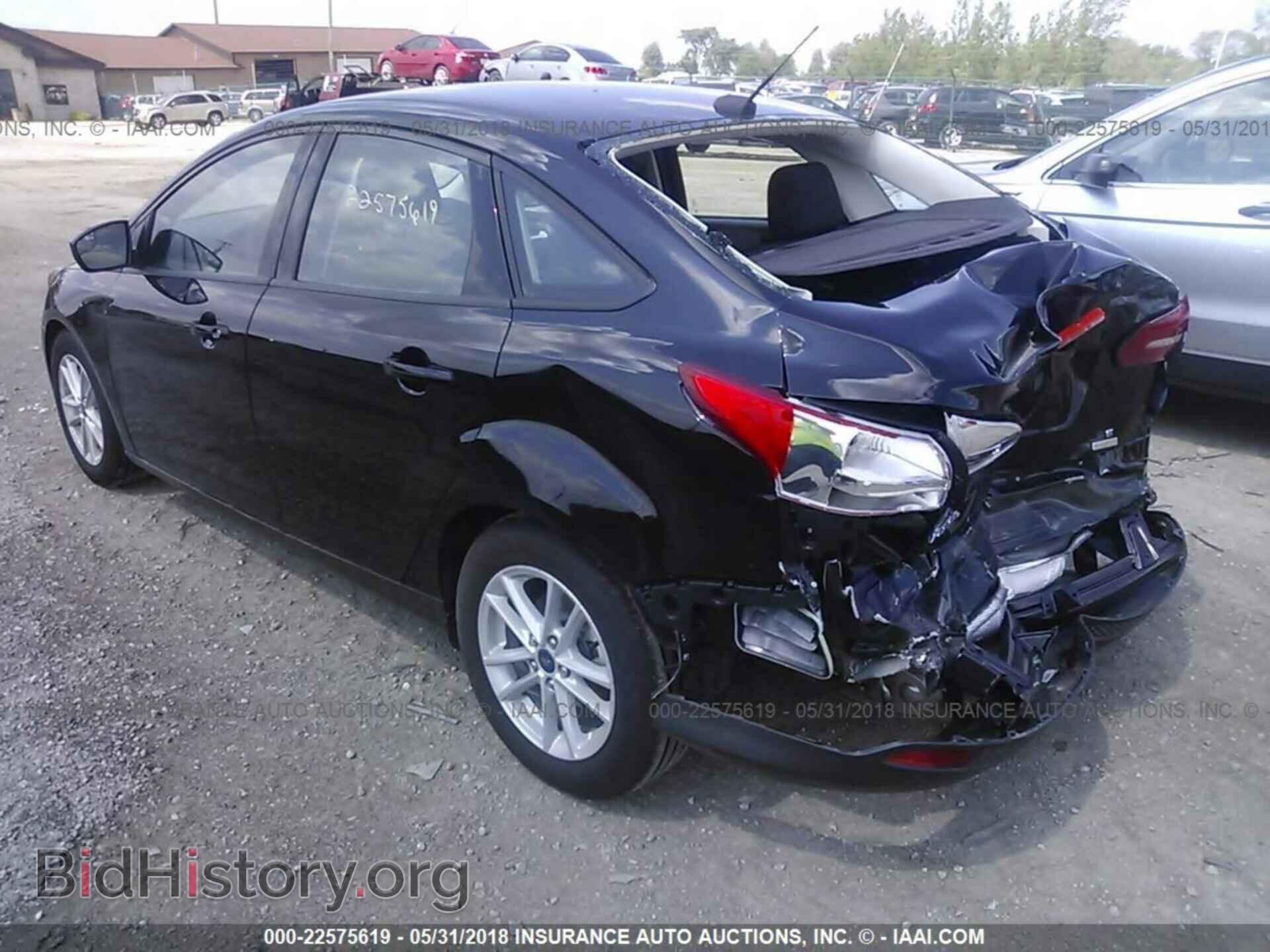2018 Ford Focus - VIN: 1FADP3FE7JL286498 - Фото 3