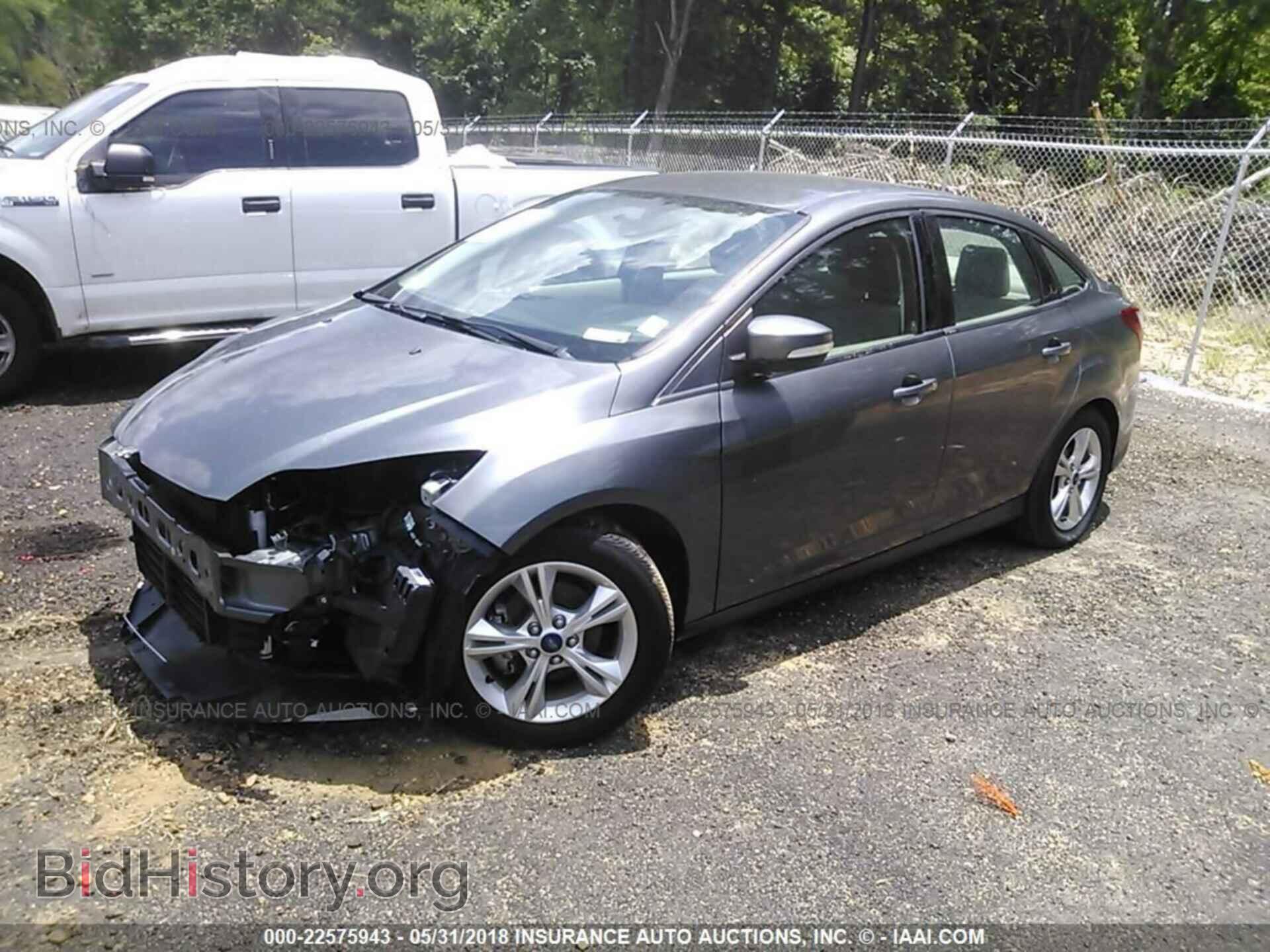 2014 Ford Focus - VIN: 1FADP3F23EL103805 - Photo 2