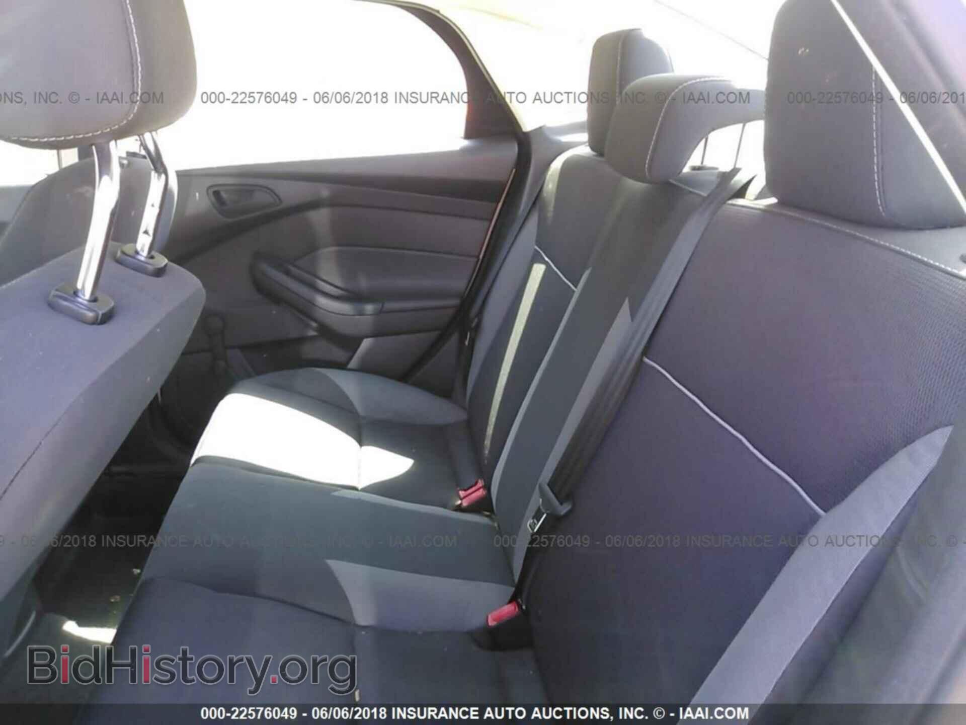 2014 Ford Focus - VIN: 1FADP3E26EL165443 - Photo 8