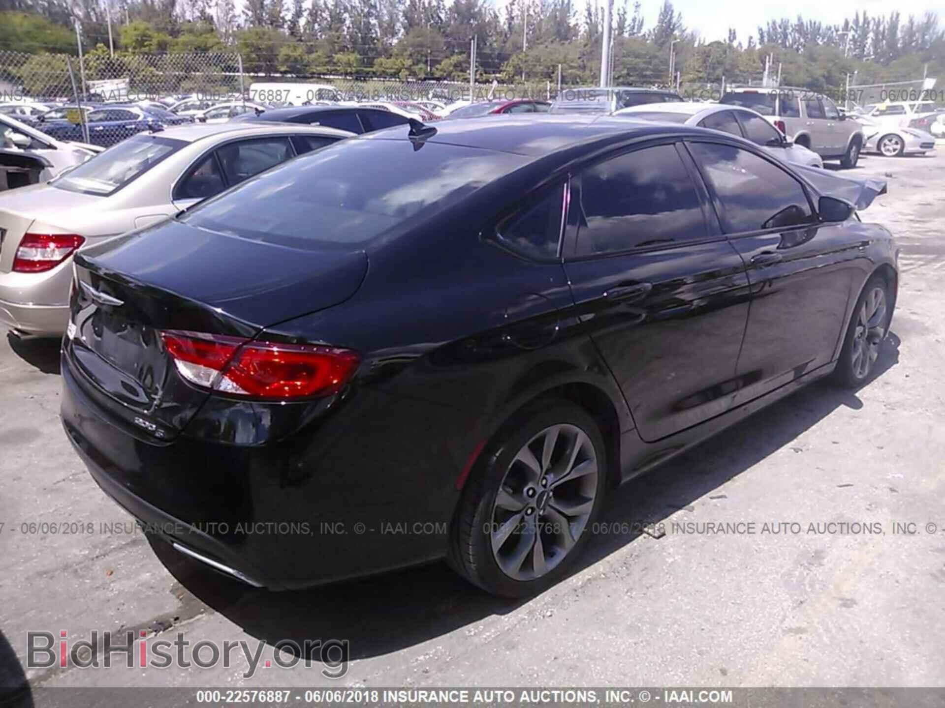 2015 Chrysler 200 - VIN: 1C3CCCBG9FN514204 - Photo 4